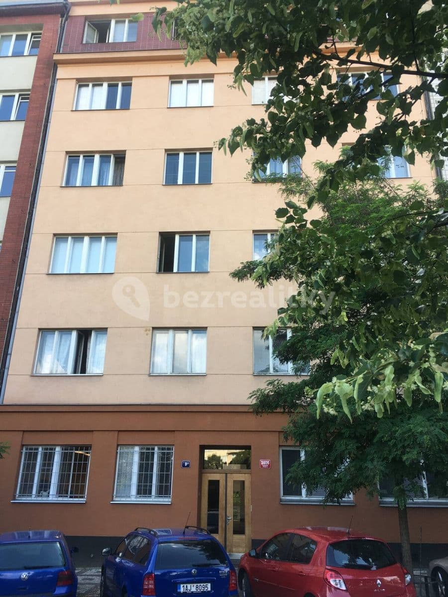 Small studio flat to rent, 30 m², náměstí Jiřího z Lobkovic, Prague, Prague Small studio flat to rent, 30 m², náměstí Jiřího z Lobkovic, Prague, Prague