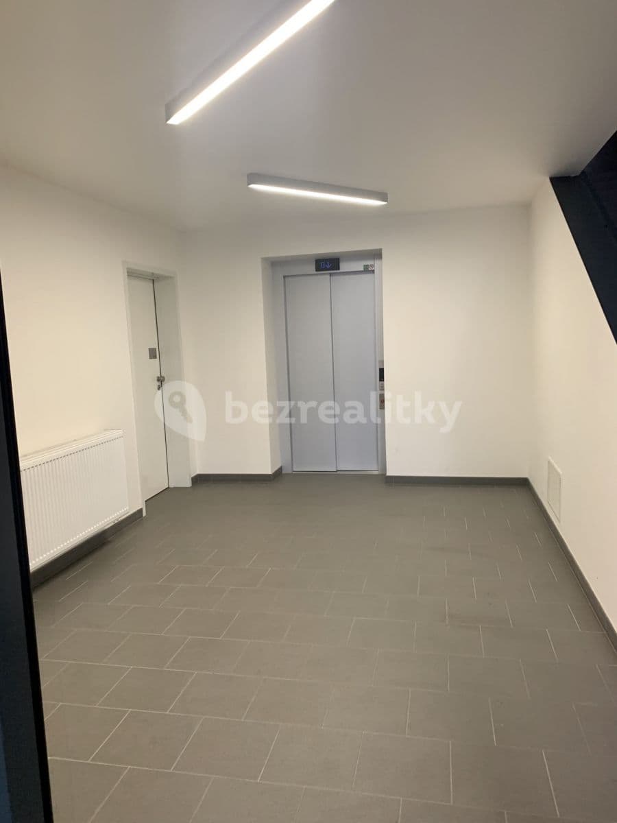1 bedroom with open-plan kitchen flat to rent, 41 m², Na Komořsku, Prague, Prague 1 bedroom with open-plan kitchen flat to rent, 41 m², Na Komořsku, Prague, Prague