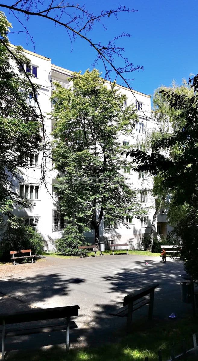 Studio flat to rent, 36 m², Radhošťská, Prague, Prague Studio flat to rent, 36 m², Radhošťská, Prague, Prague