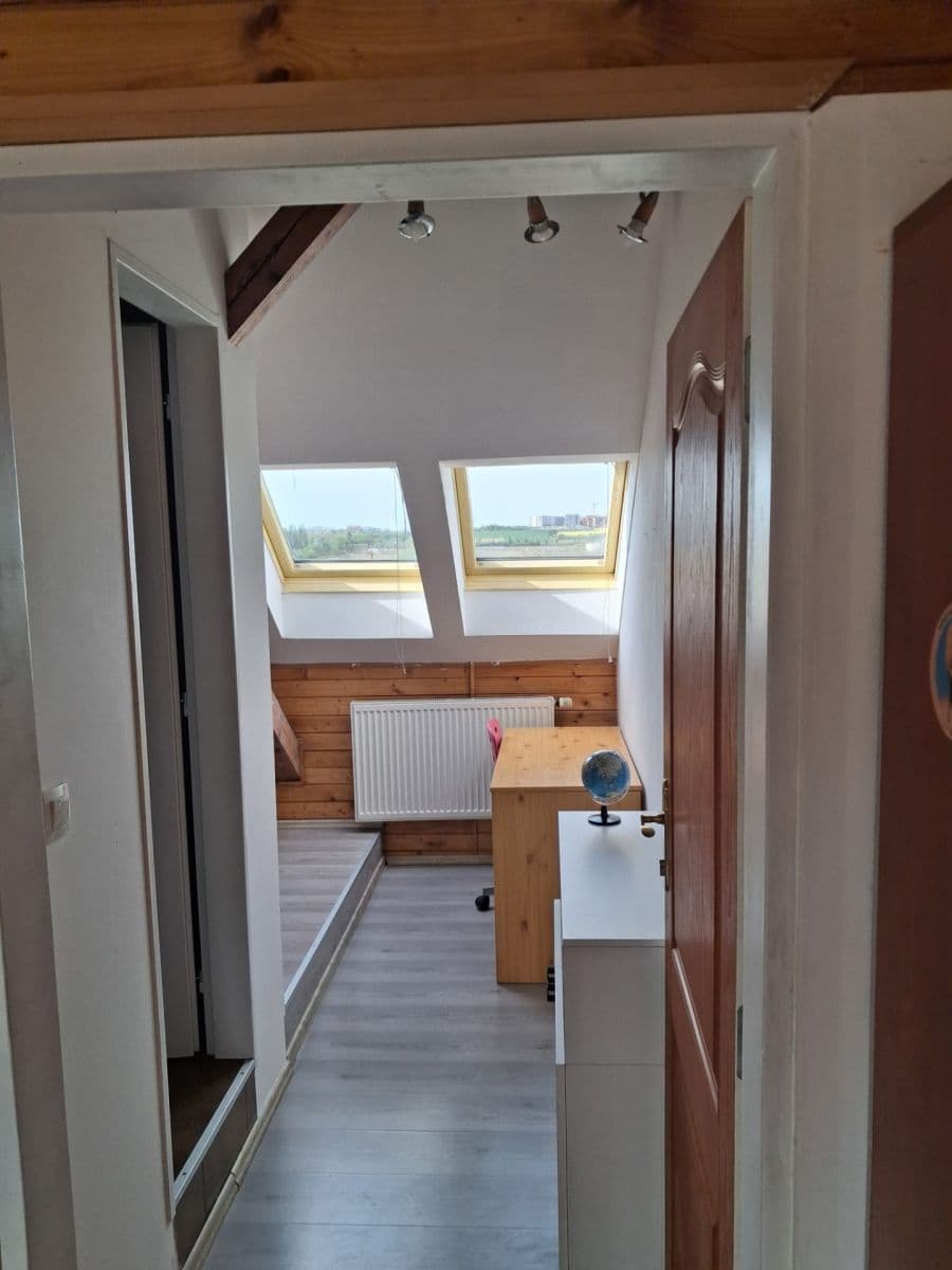 1 bedroom with open-plan kitchen flat to rent, 37 m², Pod Karlovarskou Silnicí, Prague, Prague 1 bedroom with open-plan kitchen flat to rent, 37 m², Pod Karlovarskou Silnicí, Prague, Prague