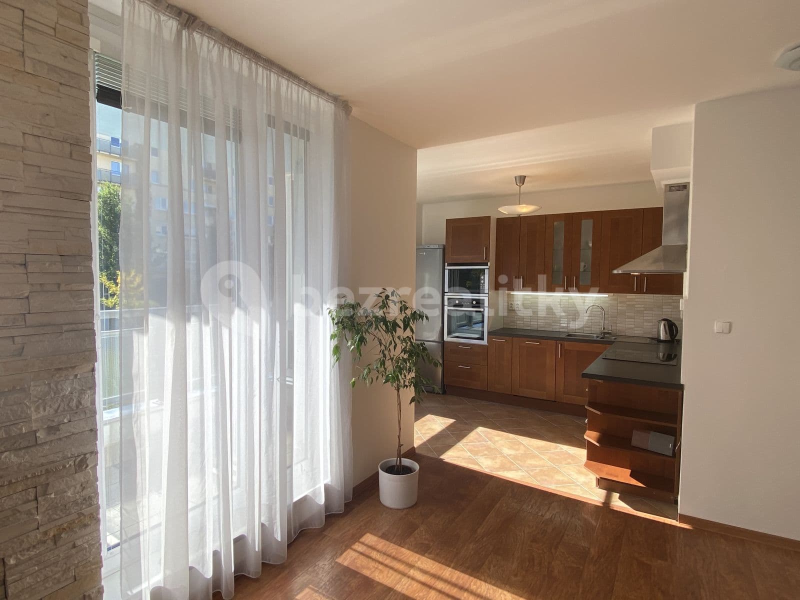 1 bedroom with open-plan kitchen flat to rent, 69 m², Přeštická, Prague, Prague 1 bedroom with open-plan kitchen flat to rent, 69 m², Přeštická, Prague, Prague