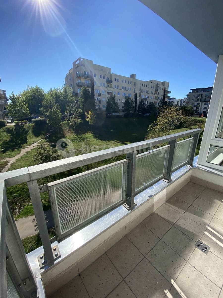 1 bedroom with open-plan kitchen flat to rent, 69 m², Přeštická, Prague, Prague 1 bedroom with open-plan kitchen flat to rent, 69 m², Přeštická, Prague, Prague