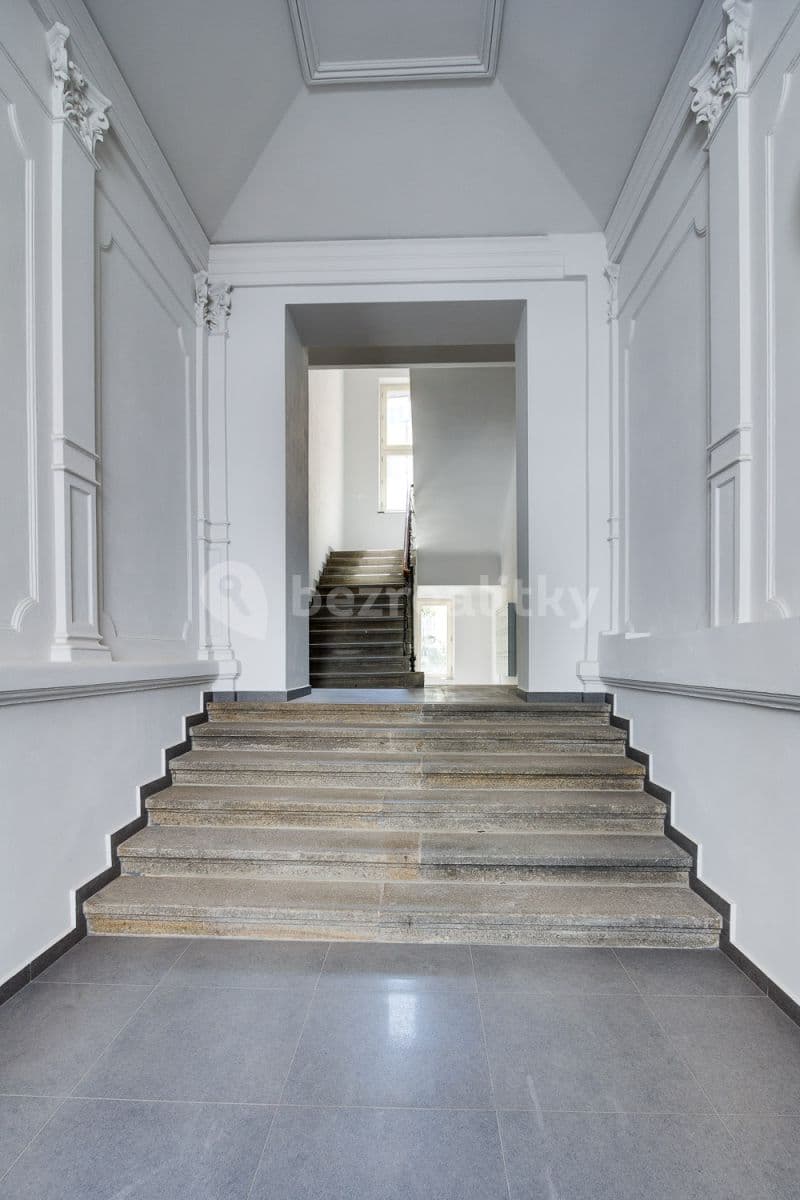 1 bedroom with open-plan kitchen flat to rent, 40 m², Podplukovníka Sochora, Prague, Prague 1 bedroom with open-plan kitchen flat to rent, 40 m², Podplukovníka Sochora, Prague, Prague