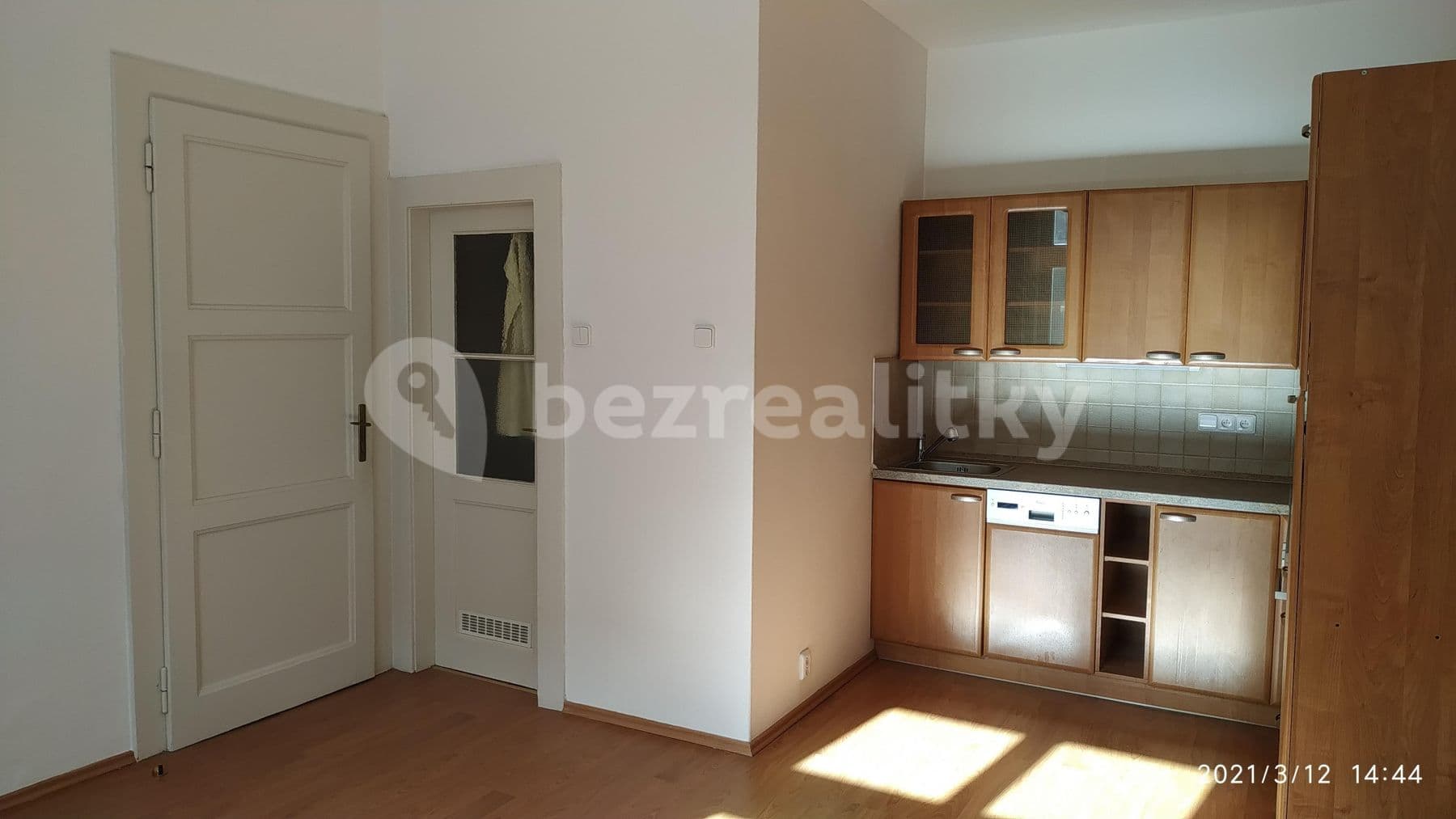 1 bedroom with open-plan kitchen flat to rent, 54 m², Dačického, Prague, Prague 1 bedroom with open-plan kitchen flat to rent, 54 m², Dačického, Prague, Prague