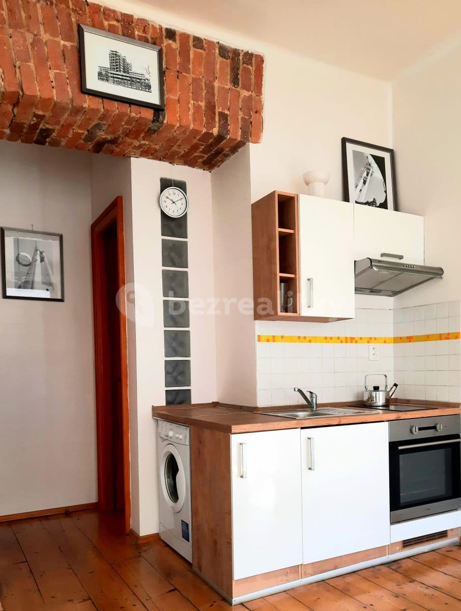 Studio flat to rent, 27 m², Vlkova, Prague, Prague Studio flat to rent, 27 m², Vlkova, Prague, Prague