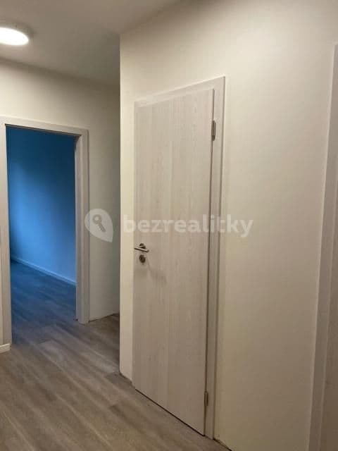 1 bedroom with open-plan kitchen flat to rent, 45 m², Famfulíkova, Prague, Prague 1 bedroom with open-plan kitchen flat to rent, 45 m², Famfulíkova, Prague, Prague