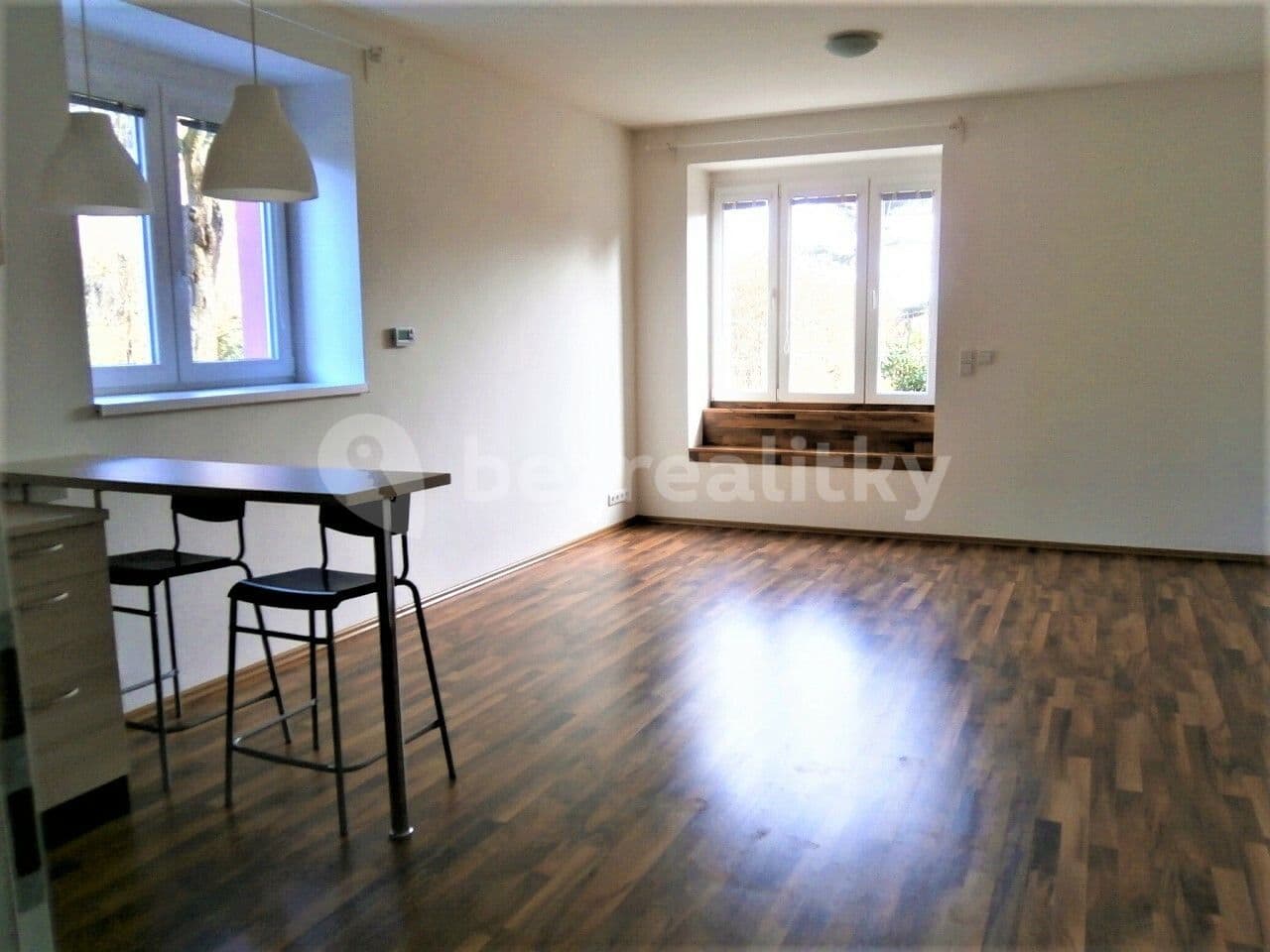 Studio flat to rent, 33 m², Nad Zámečkem, Prague, Prague Studio flat to rent, 33 m², Nad Zámečkem, Prague, Prague