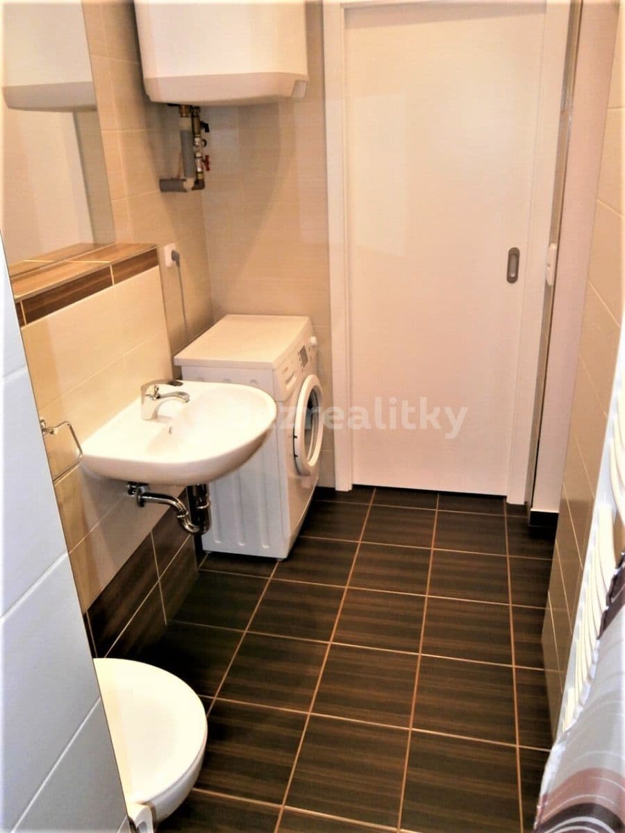 Studio flat to rent, 33 m², Nad Zámečkem, Prague, Prague Studio flat to rent, 33 m², Nad Zámečkem, Prague, Prague