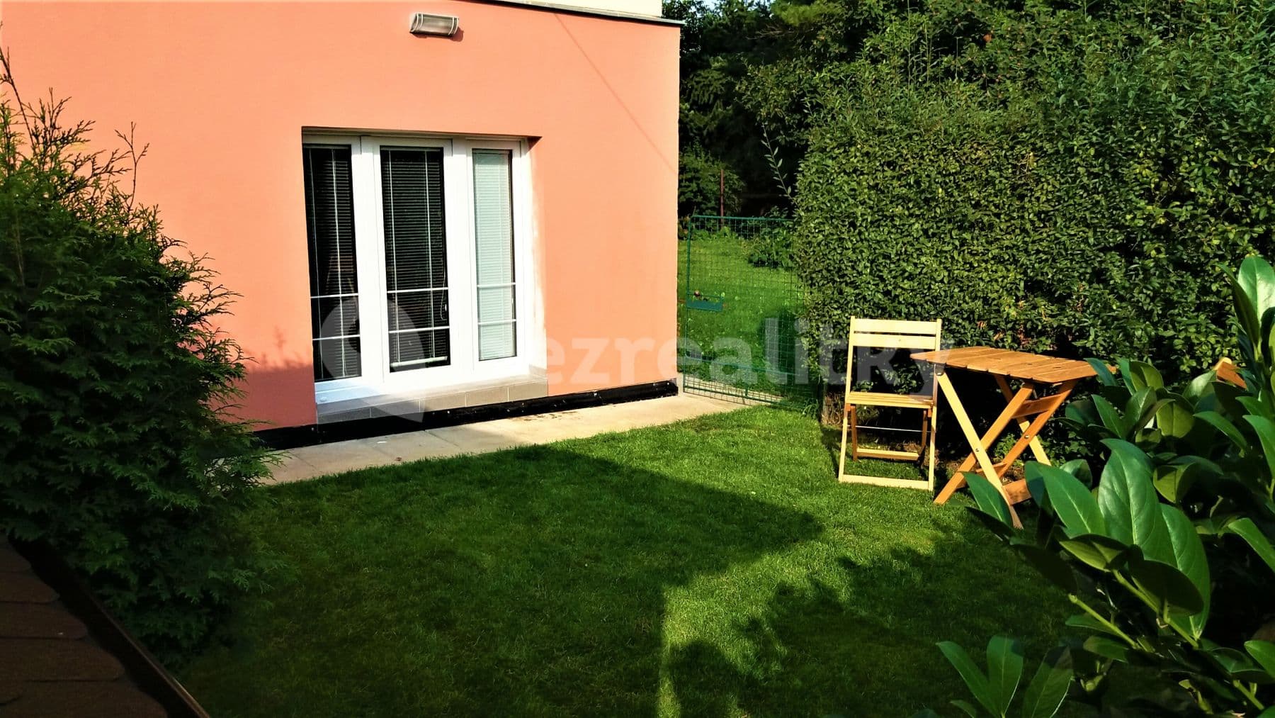 Studio flat to rent, 33 m², Nad Zámečkem, Prague, Prague Studio flat to rent, 33 m², Nad Zámečkem, Prague, Prague