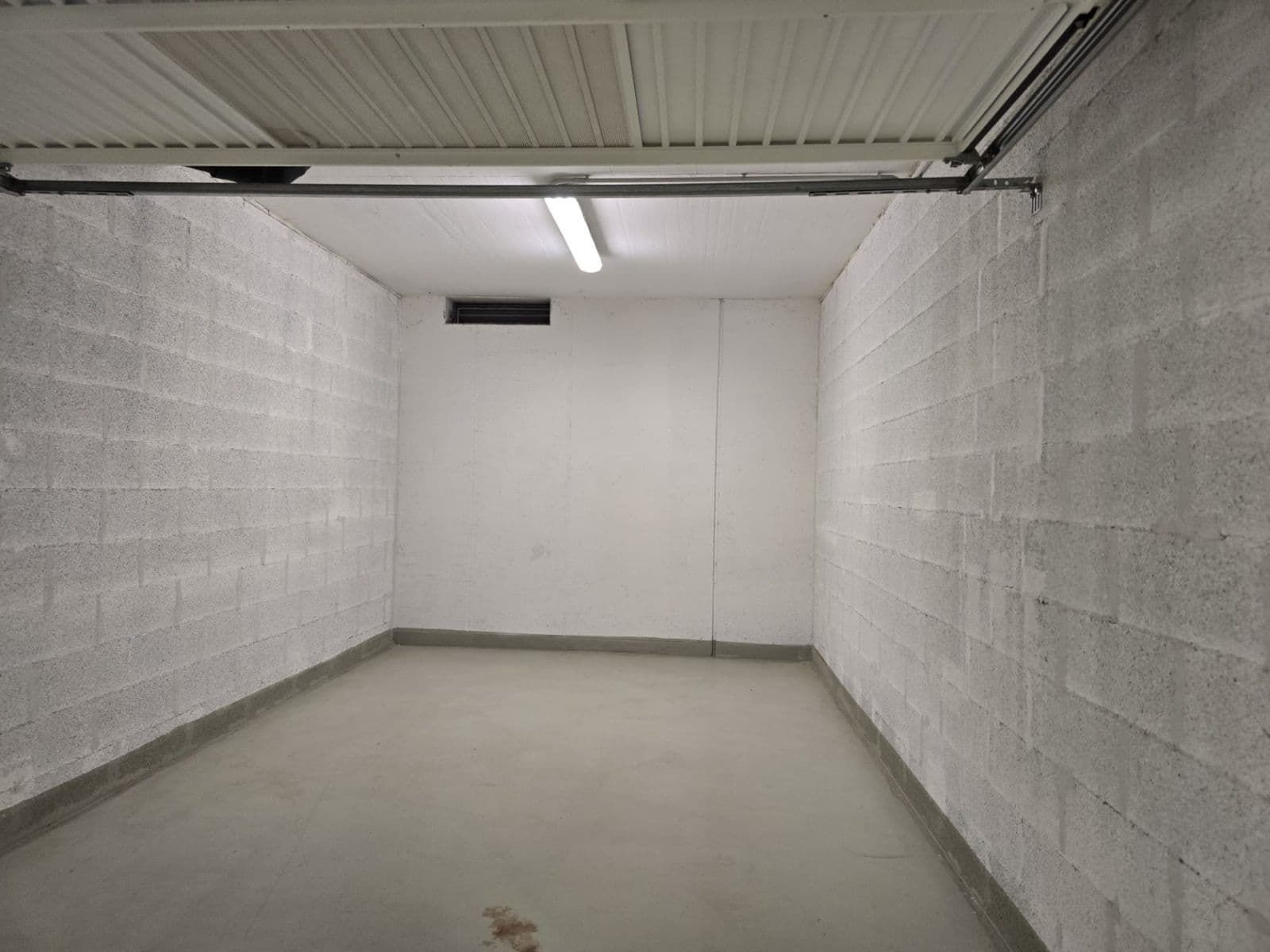 garage to rent, 18 m², Sicherova, Prague, Prague garage to rent, 18 m², Sicherova, Prague, Prague