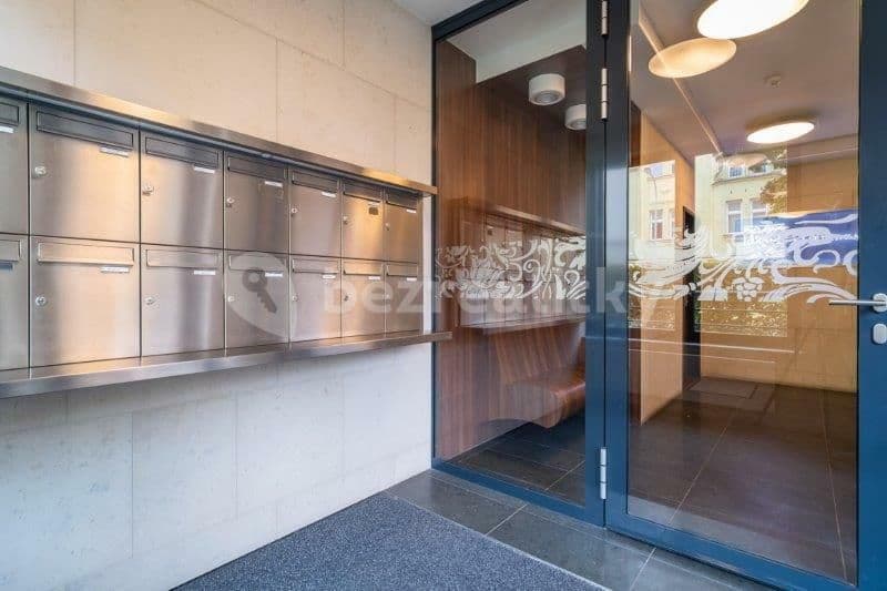 2 bedroom with open-plan kitchen flat to rent, 77 m², Na Petynce, Prague, Prague 2 bedroom with open-plan kitchen flat to rent, 77 m², Na Petynce, Prague, Prague