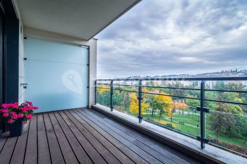 2 bedroom with open-plan kitchen flat to rent, 77 m², Na Petynce, Prague, Prague 2 bedroom with open-plan kitchen flat to rent, 77 m², Na Petynce, Prague, Prague