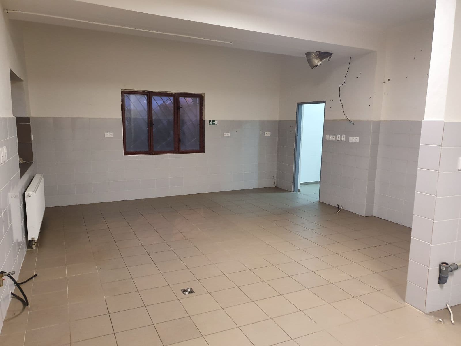 non-residential property to rent, 96 m², Průmyslová, Strančice, Středočeský Region non-residential property to rent, 96 m², Průmyslová, Strančice, Středočeský Region