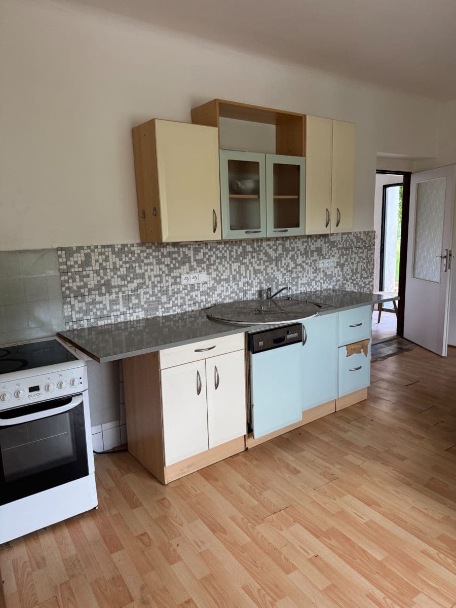 2 bedroom with open-plan kitchen flat to rent, 73 m², Rýznerova, Únětice, Středočeský Region 2 bedroom with open-plan kitchen flat to rent, 73 m², Rýznerova, Únětice, Středočeský Region