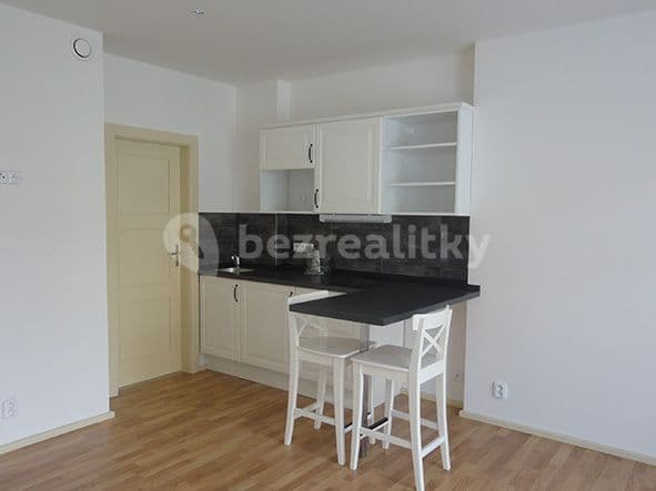 Studio flat to rent, 34 m², Albertova, Hradec Králové, Královéhradecký Region Studio flat to rent, 34 m², Albertova, Hradec Králové, Královéhradecký Region