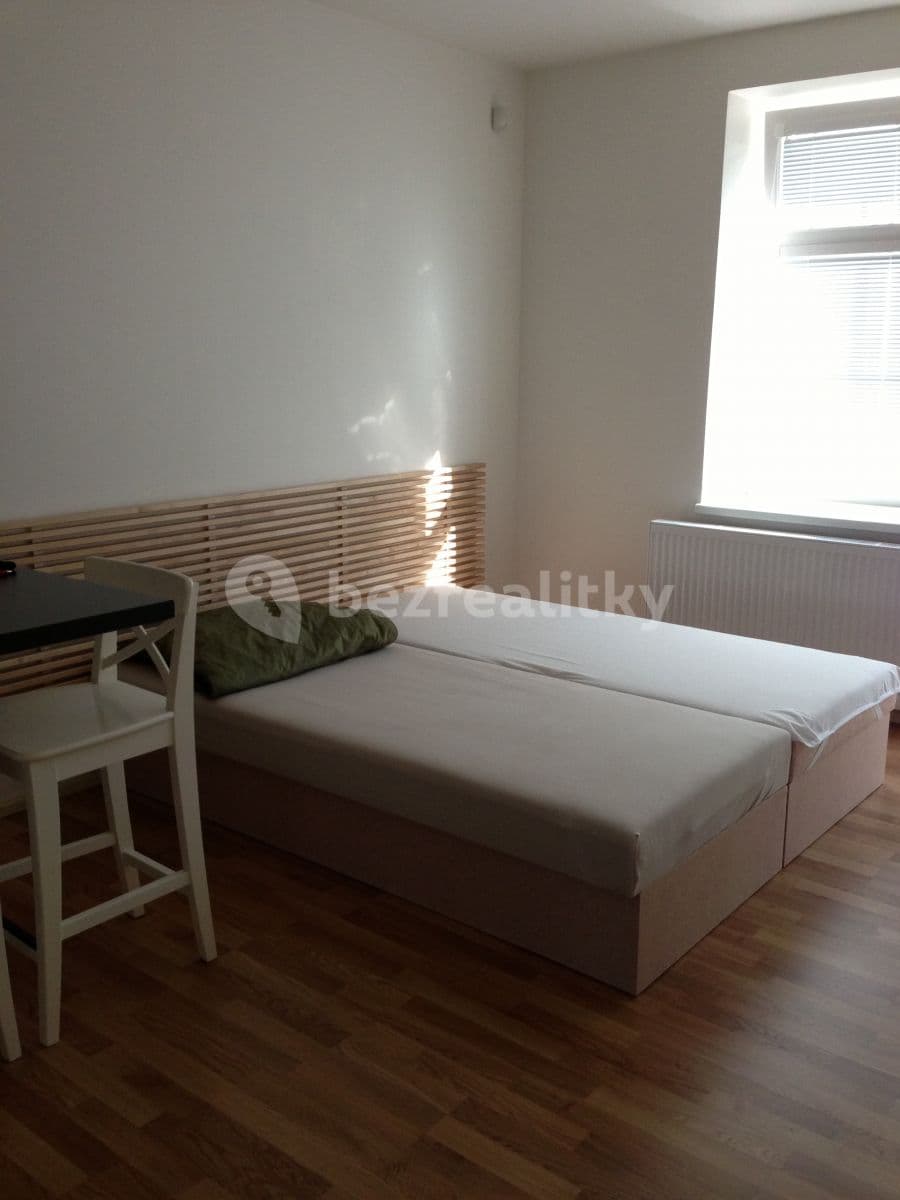 Studio flat to rent, 34 m², Albertova, Hradec Králové, Královéhradecký Region Studio flat to rent, 34 m², Albertova, Hradec Králové, Královéhradecký Region