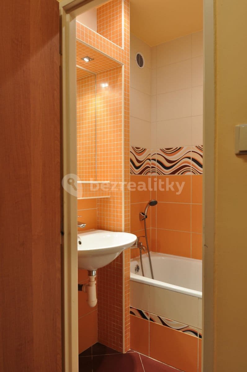 2 bedroom flat to rent, 53 m², Africká, Prague, Prague 2 bedroom flat to rent, 53 m², Africká, Prague, Prague