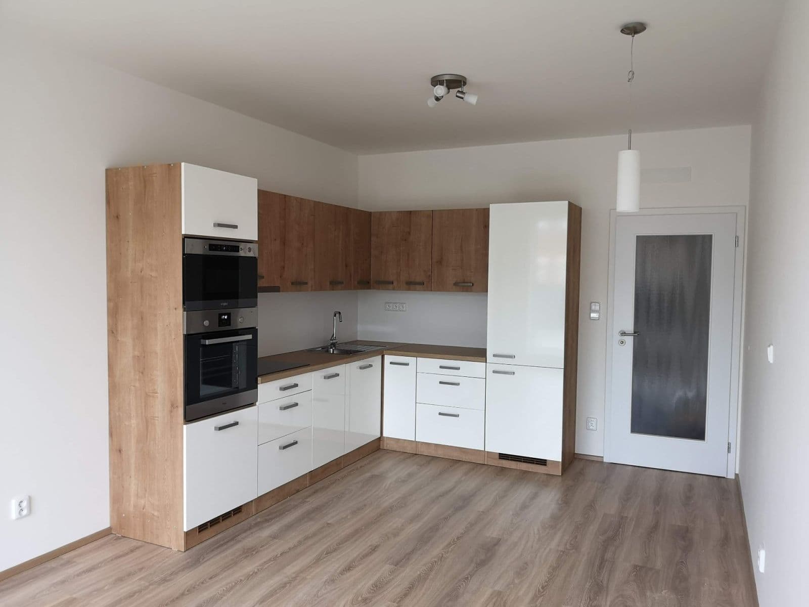 1 bedroom with open-plan kitchen flat to rent, 49 m², Vídeňská, Brno, Jihomoravský Region 1 bedroom with open-plan kitchen flat to rent, 49 m², Vídeňská, Brno, Jihomoravský Region