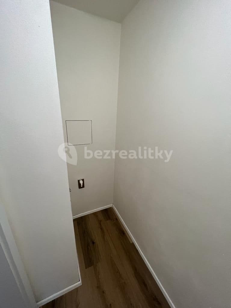 Studio flat to rent, 31 m², Spolková, Brno, Jihomoravský Region Studio flat to rent, 31 m², Spolková, Brno, Jihomoravský Region