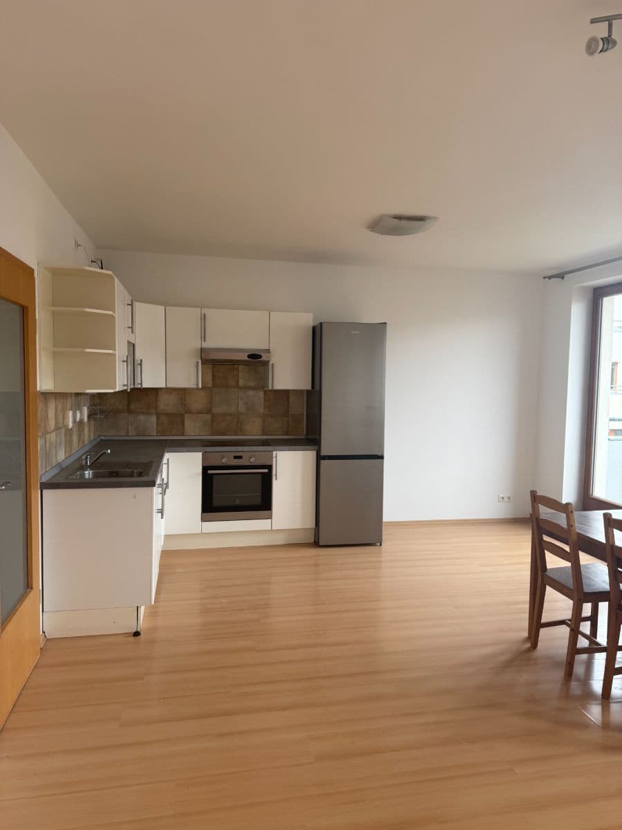 1 bedroom with open-plan kitchen flat to rent, 45 m², Neumannova, Prague, Prague 1 bedroom with open-plan kitchen flat to rent, 45 m², Neumannova, Prague, Prague