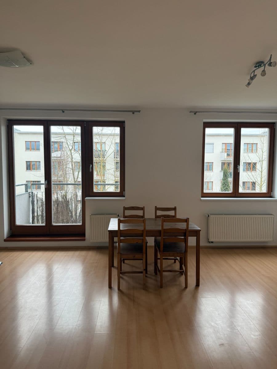 1 bedroom with open-plan kitchen flat to rent, 45 m², Neumannova, Prague, Prague 1 bedroom with open-plan kitchen flat to rent, 45 m², Neumannova, Prague, Prague