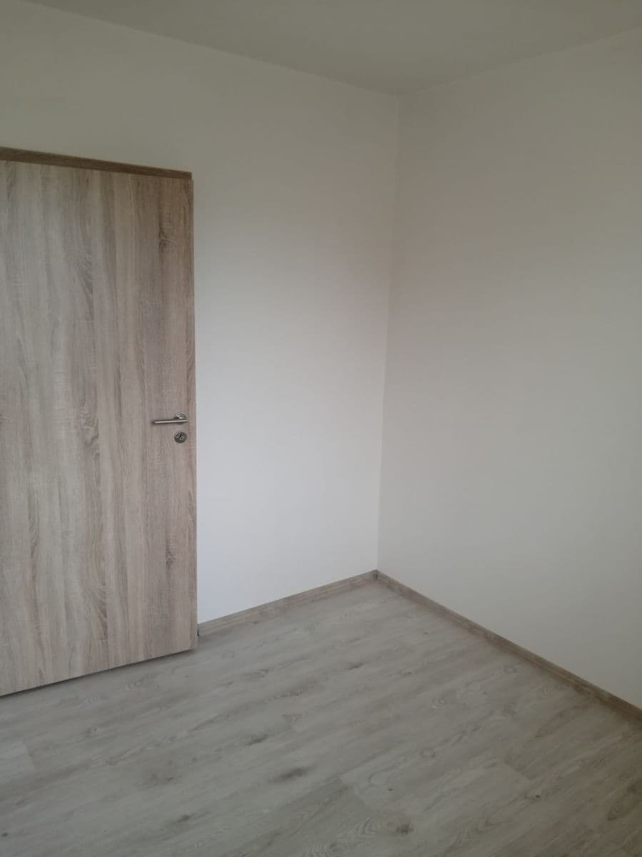 1 bedroom with open-plan kitchen flat to rent, 49 m², U Školy, Příbram, Středočeský Region 1 bedroom with open-plan kitchen flat to rent, 49 m², U Školy, Příbram, Středočeský Region