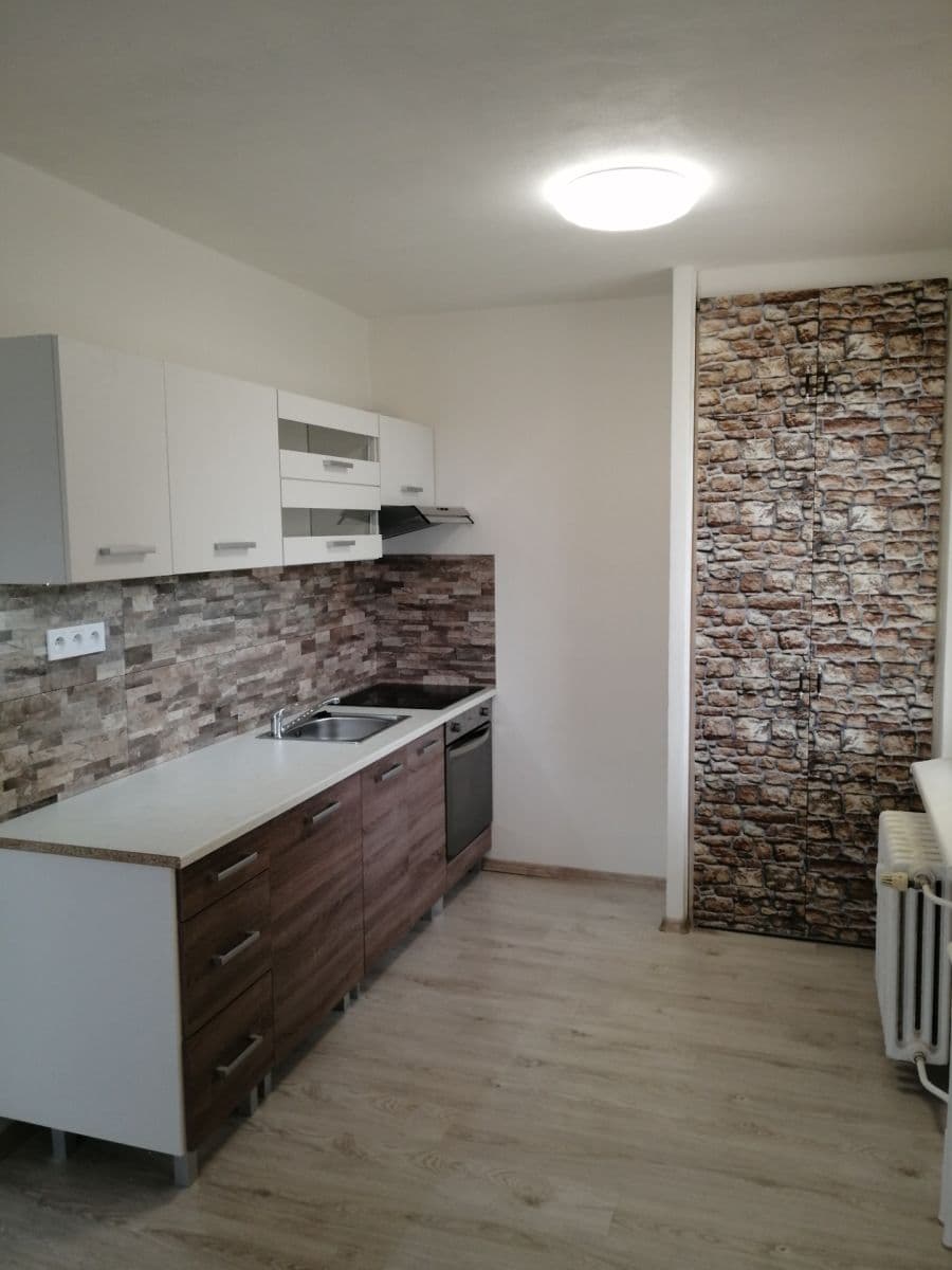 1 bedroom with open-plan kitchen flat to rent, 49 m², U Školy, Příbram, Středočeský Region 1 bedroom with open-plan kitchen flat to rent, 49 m², U Školy, Příbram, Středočeský Region