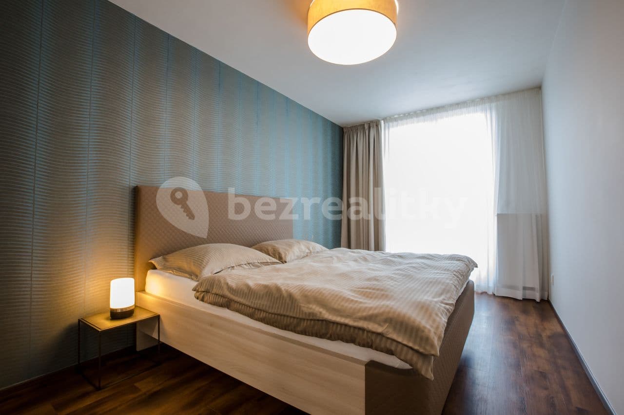 2 bedroom with open-plan kitchen flat to rent, 120 m², Koněvova, Prague, Prague 2 bedroom with open-plan kitchen flat to rent, 120 m², Koněvova, Prague, Prague
