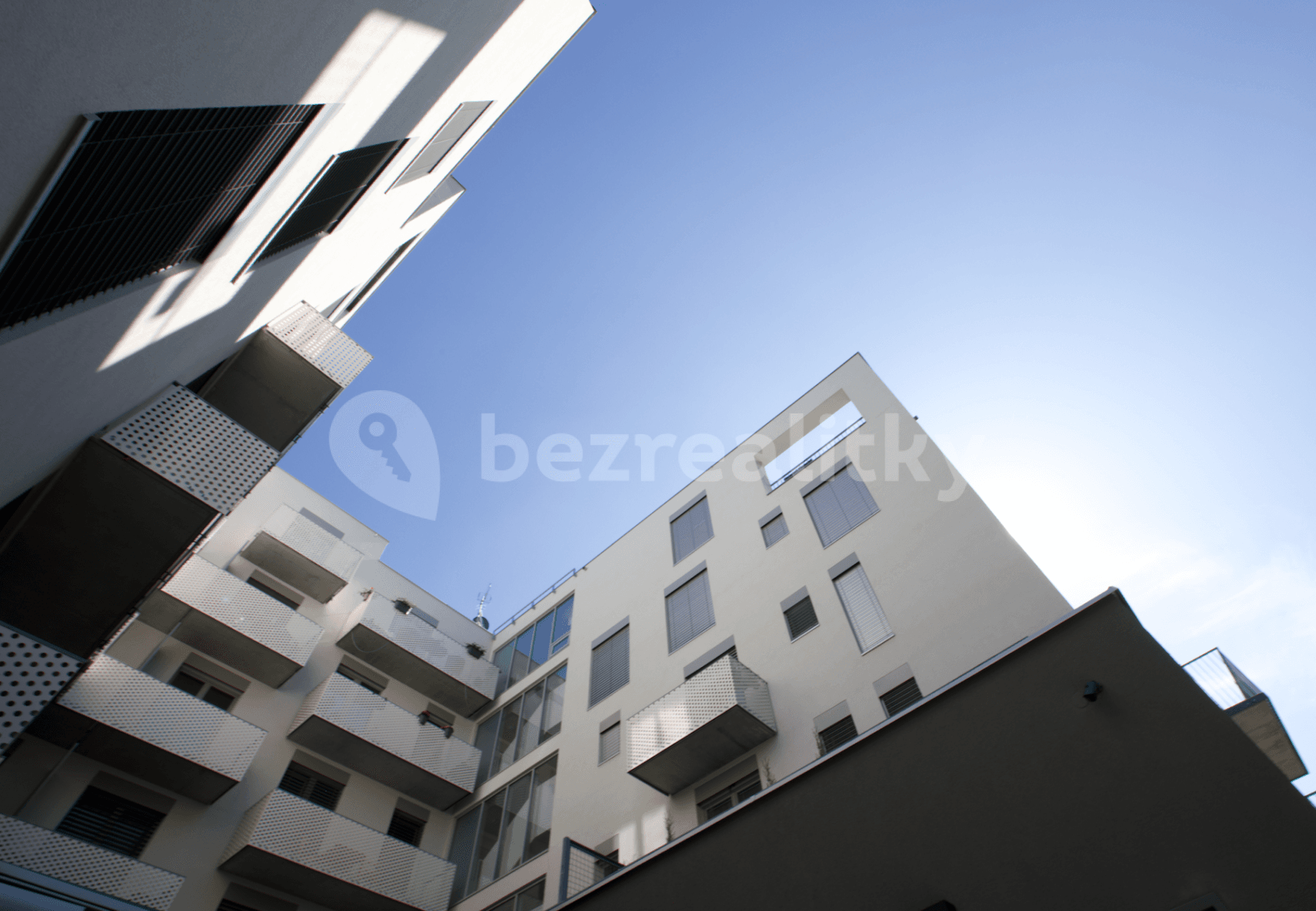 2 bedroom with open-plan kitchen flat to rent, 120 m², Koněvova, Prague, Prague 2 bedroom with open-plan kitchen flat to rent, 120 m², Koněvova, Prague, Prague