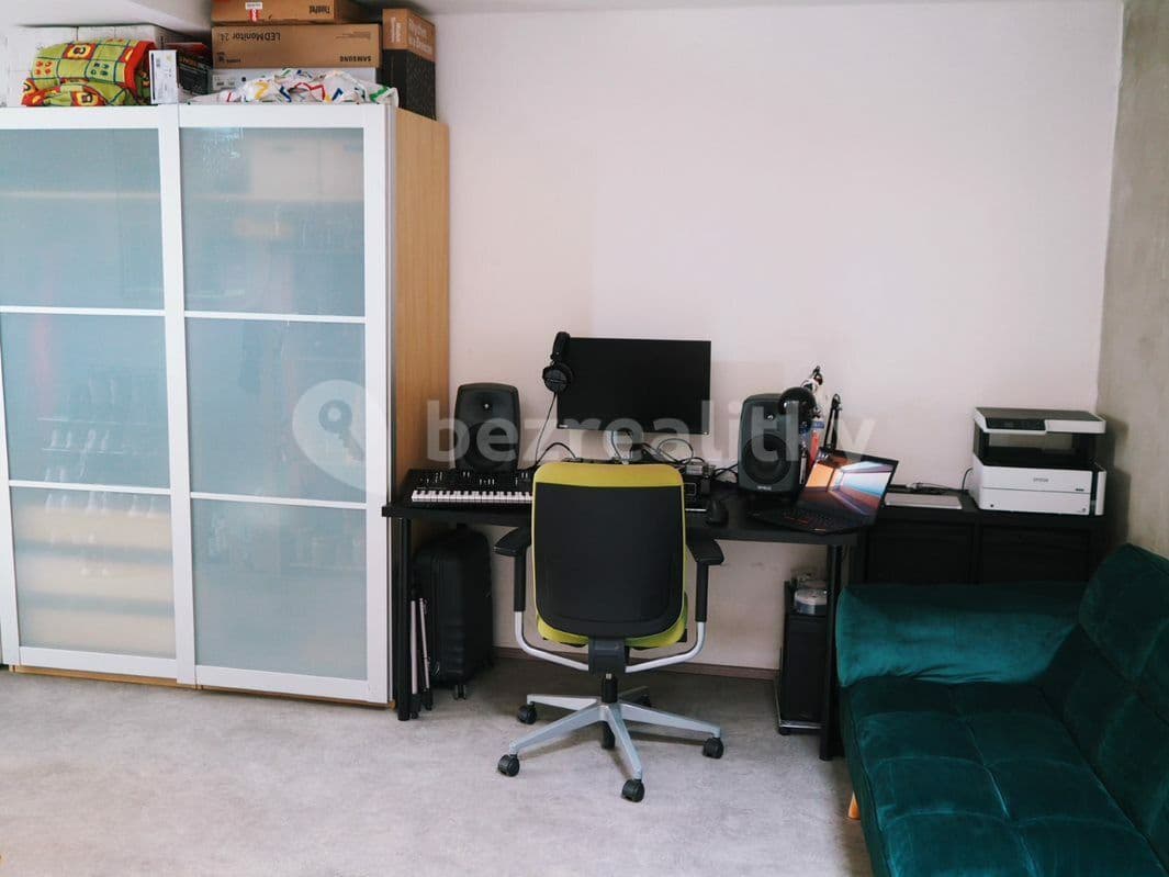 1 bedroom with open-plan kitchen flat to rent, 45 m², Vančurova, Brno, Jihomoravský Region 1 bedroom with open-plan kitchen flat to rent, 45 m², Vančurova, Brno, Jihomoravský Region