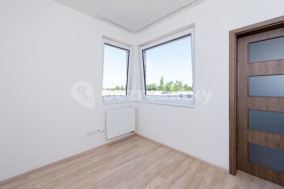1 bedroom with open-plan kitchen flat to rent, 42 m², Kadečkové, Prague, Prague 1 bedroom with open-plan kitchen flat to rent, 42 m², Kadečkové, Prague, Prague