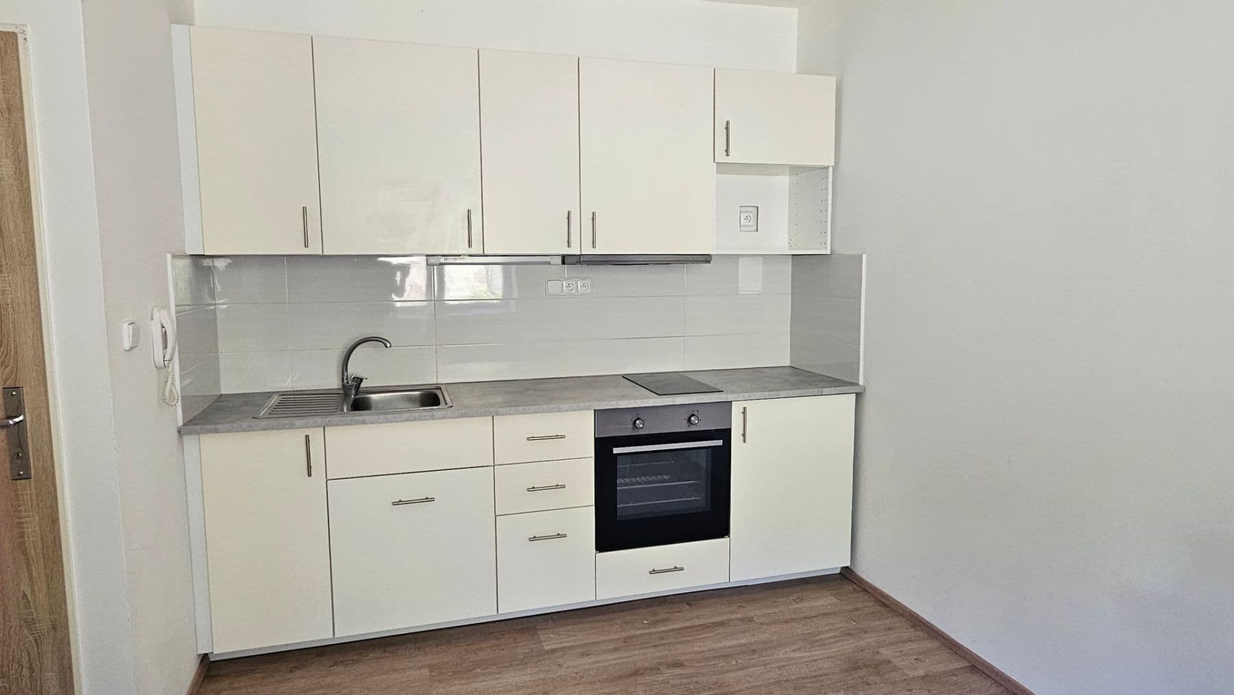Studio flat to rent, 19 m², Šárka, Brno, Jihomoravský Region Studio flat to rent, 19 m², Šárka, Brno, Jihomoravský Region