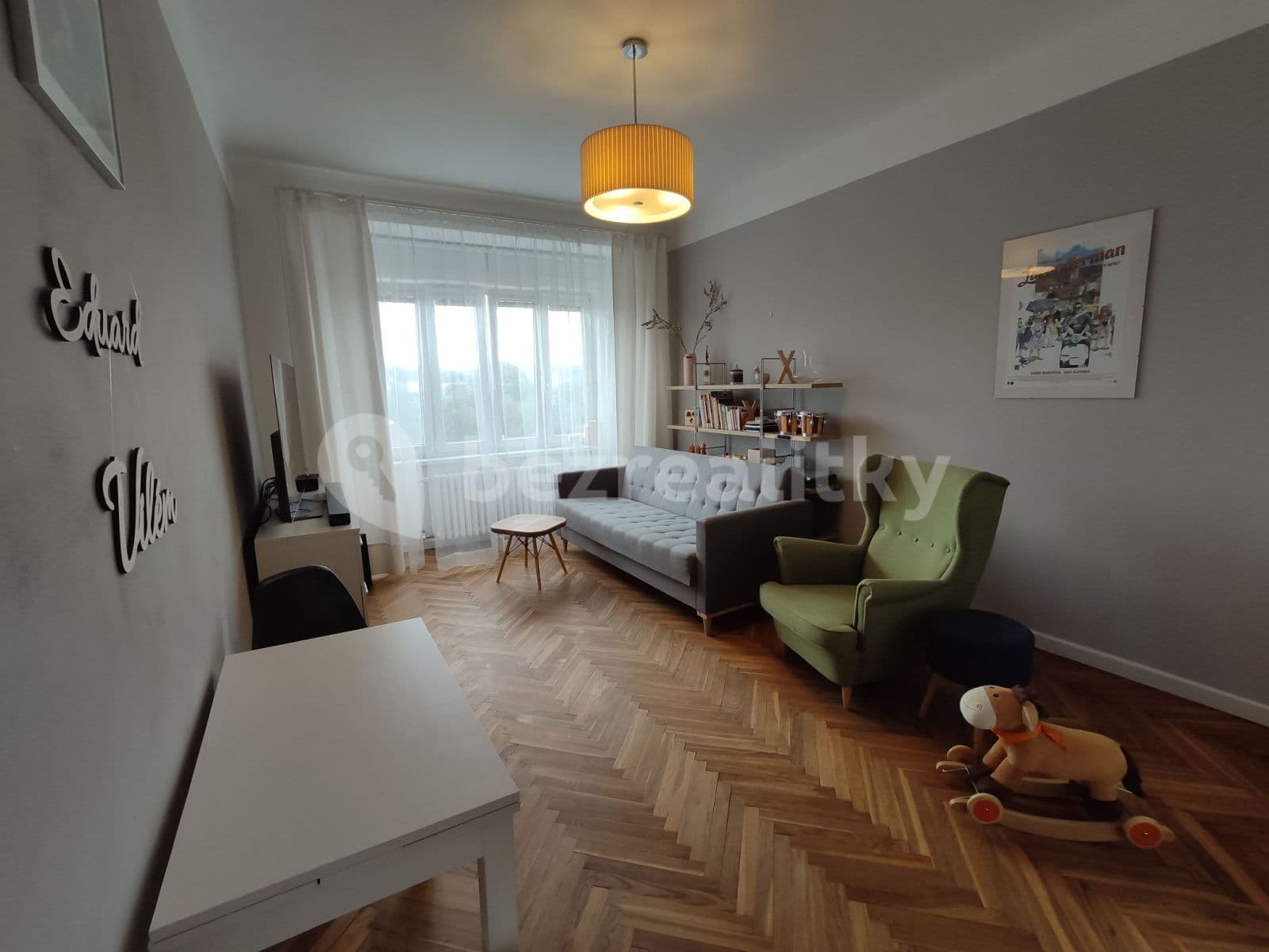 1 bedroom with open-plan kitchen flat to rent, 50 m², Podolská, Prague, Prague 1 bedroom with open-plan kitchen flat to rent, 50 m², Podolská, Prague, Prague