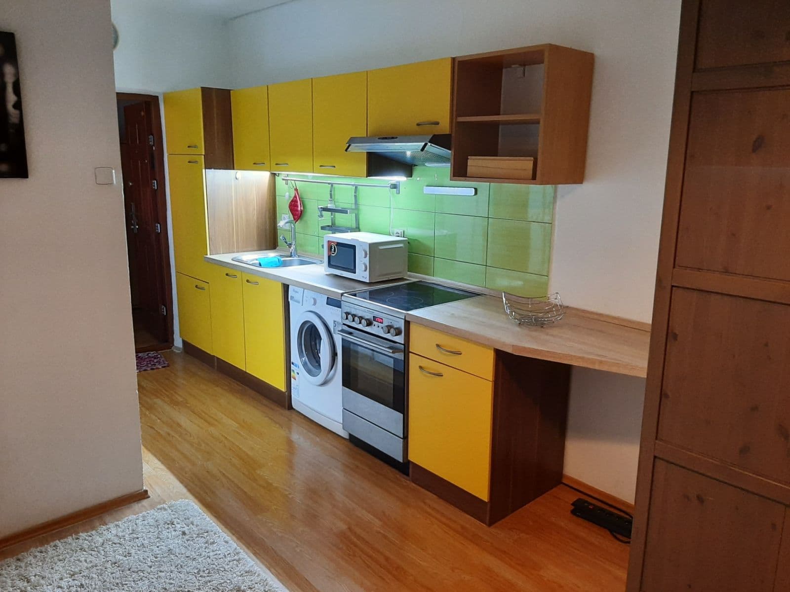 Small studio flat to rent, 28 m², Vilová, Petržalka, Bratislavský Region Small studio flat to rent, 28 m², Vilová, Petržalka, Bratislavský Region