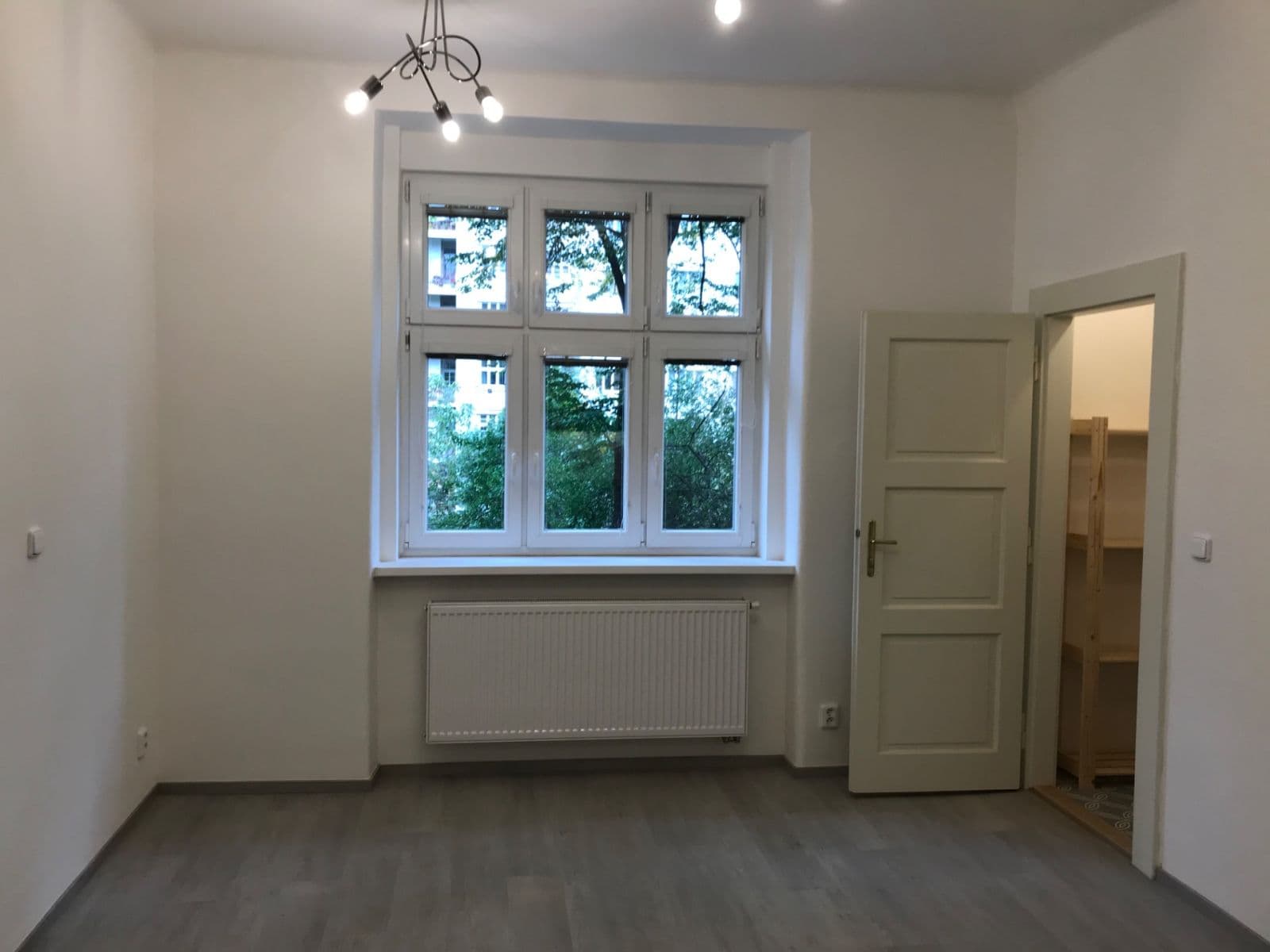 1 bedroom with open-plan kitchen flat to rent, 57 m², Jeseniova, Prague, Prague 1 bedroom with open-plan kitchen flat to rent, 57 m², Jeseniova, Prague, Prague