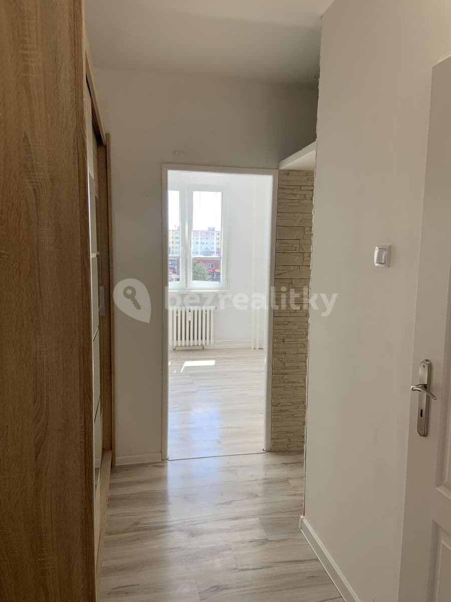 1 bedroom with open-plan kitchen flat to rent, 42 m², Višňová, Most, Ústecký Region 1 bedroom with open-plan kitchen flat to rent, 42 m², Višňová, Most, Ústecký Region