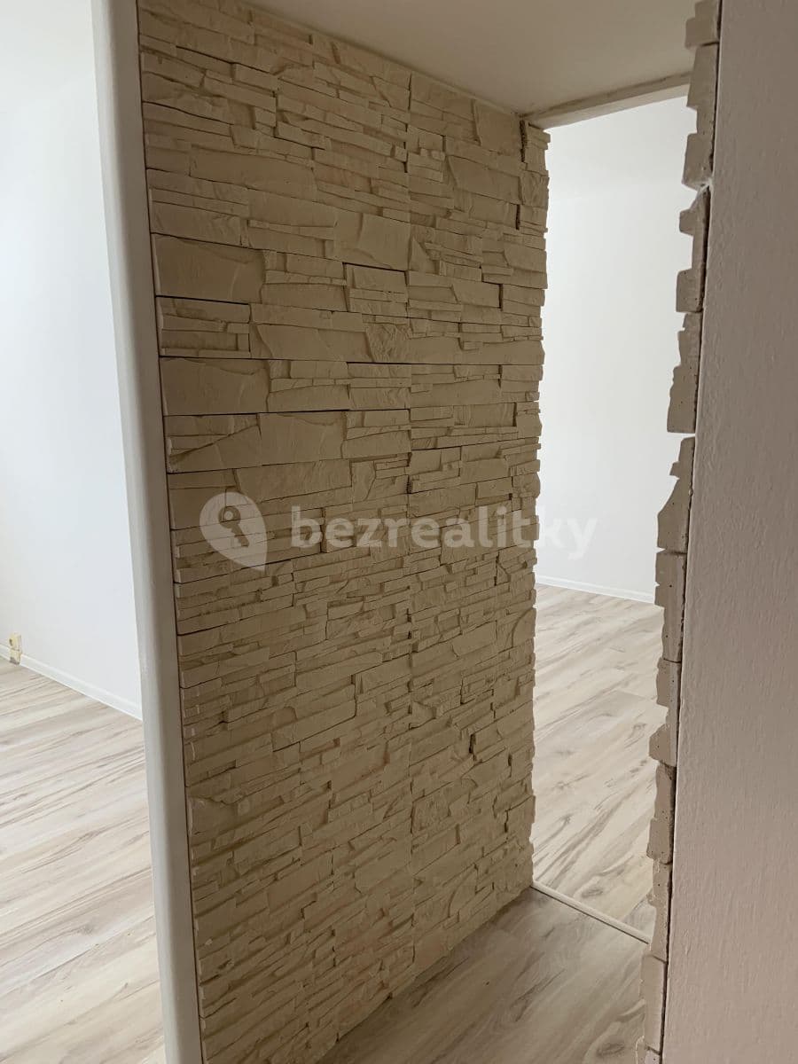 1 bedroom with open-plan kitchen flat to rent, 42 m², Višňová, Most, Ústecký Region 1 bedroom with open-plan kitchen flat to rent, 42 m², Višňová, Most, Ústecký Region