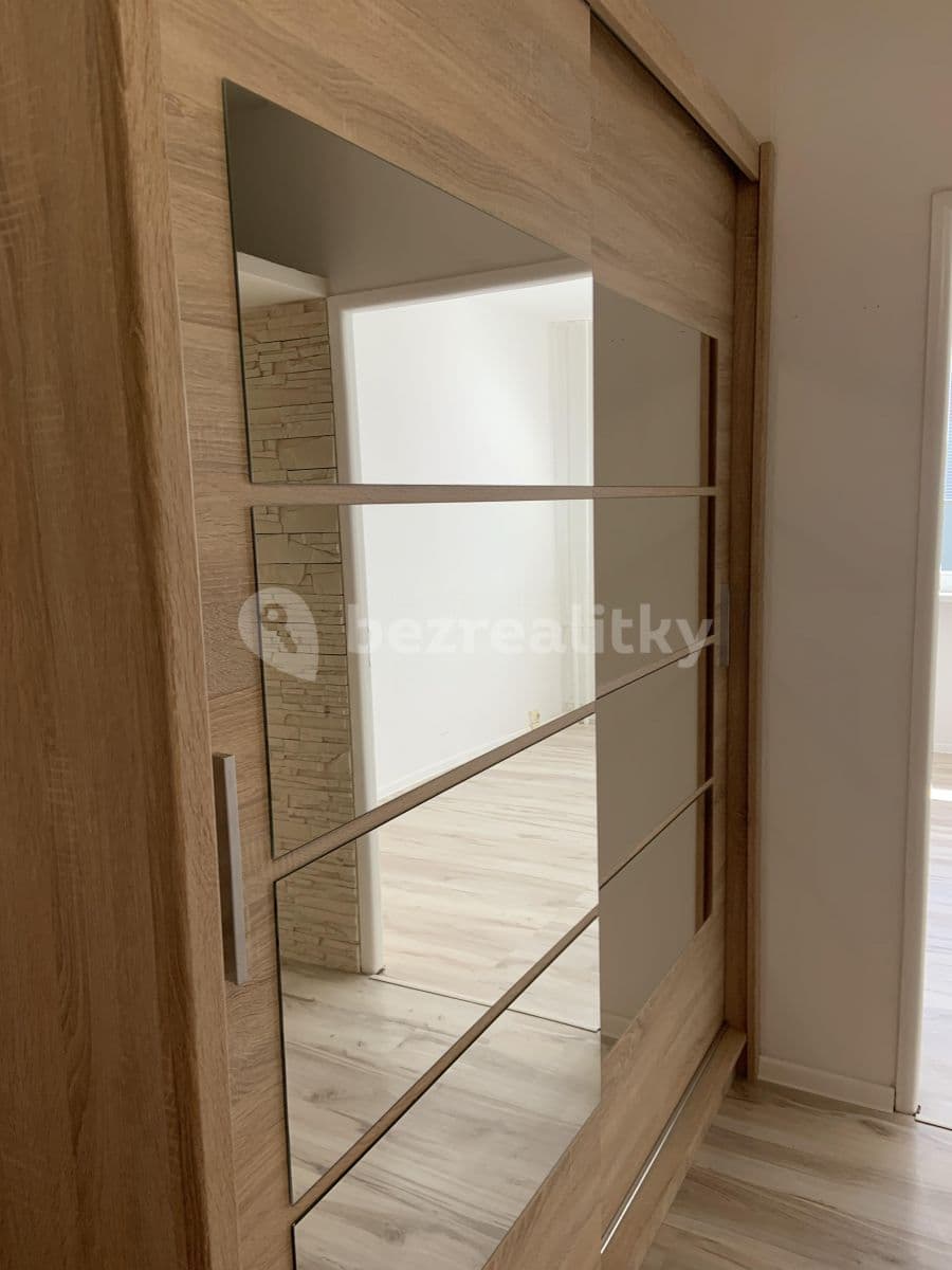 1 bedroom with open-plan kitchen flat to rent, 42 m², Višňová, Most, Ústecký Region 1 bedroom with open-plan kitchen flat to rent, 42 m², Višňová, Most, Ústecký Region