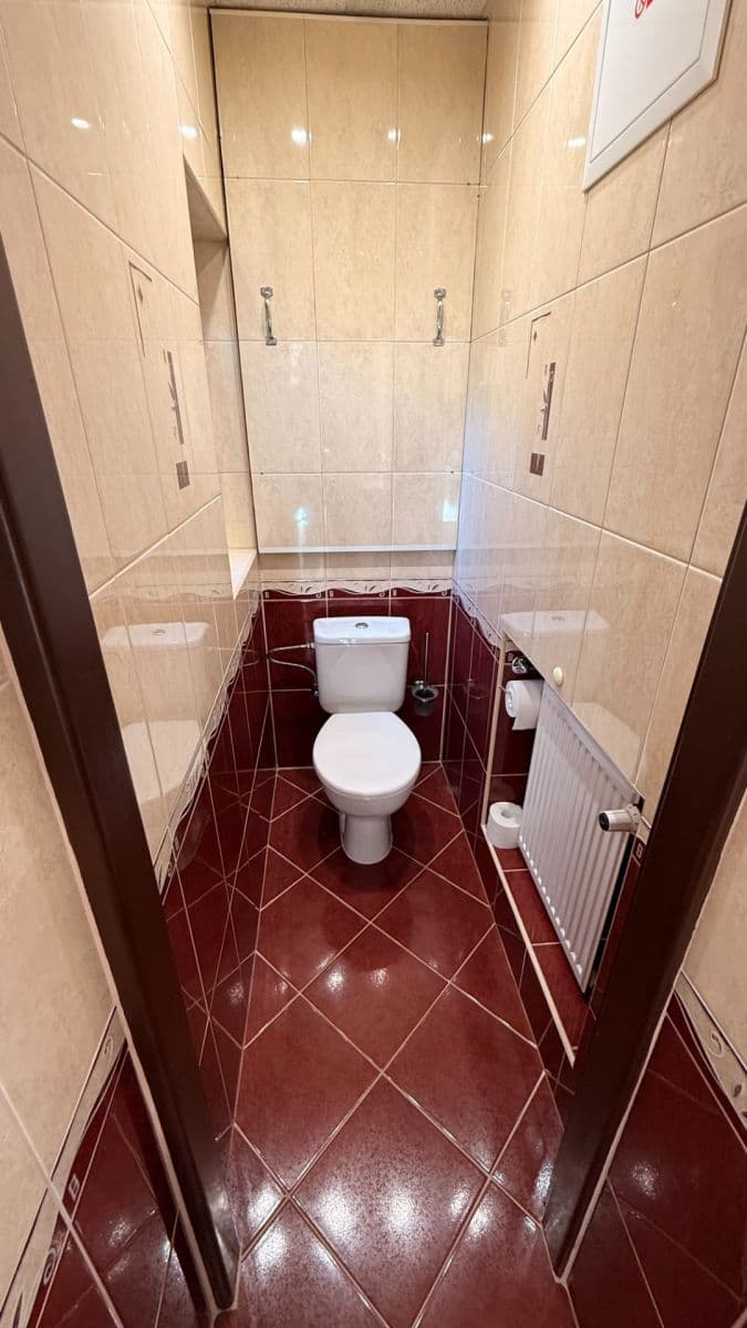 2 bedroom with open-plan kitchen flat to rent, 80 m², Sadská, Prague, Prague 2 bedroom with open-plan kitchen flat to rent, 80 m², Sadská, Prague, Prague