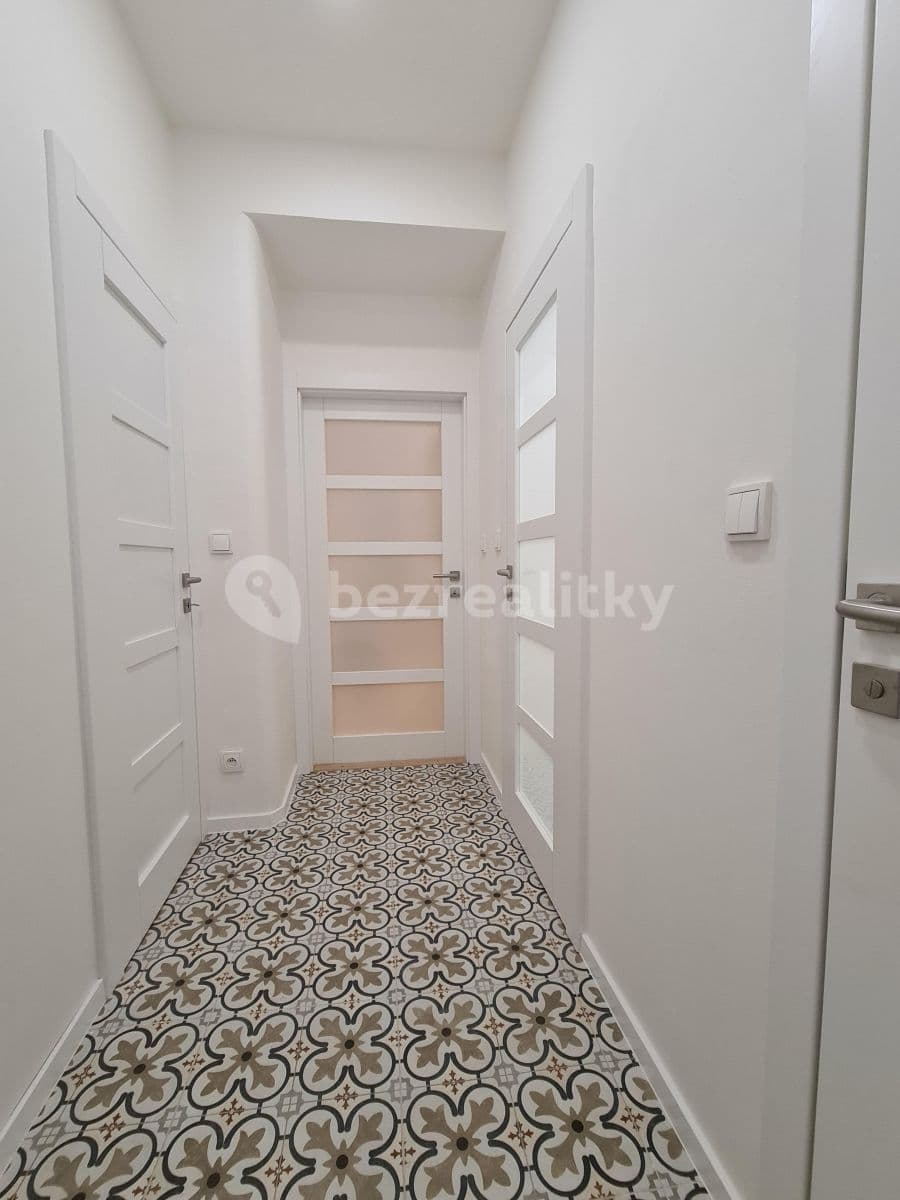 Studio flat to rent, 28 m², Nádražní, Prague, Prague Studio flat to rent, 28 m², Nádražní, Prague, Prague