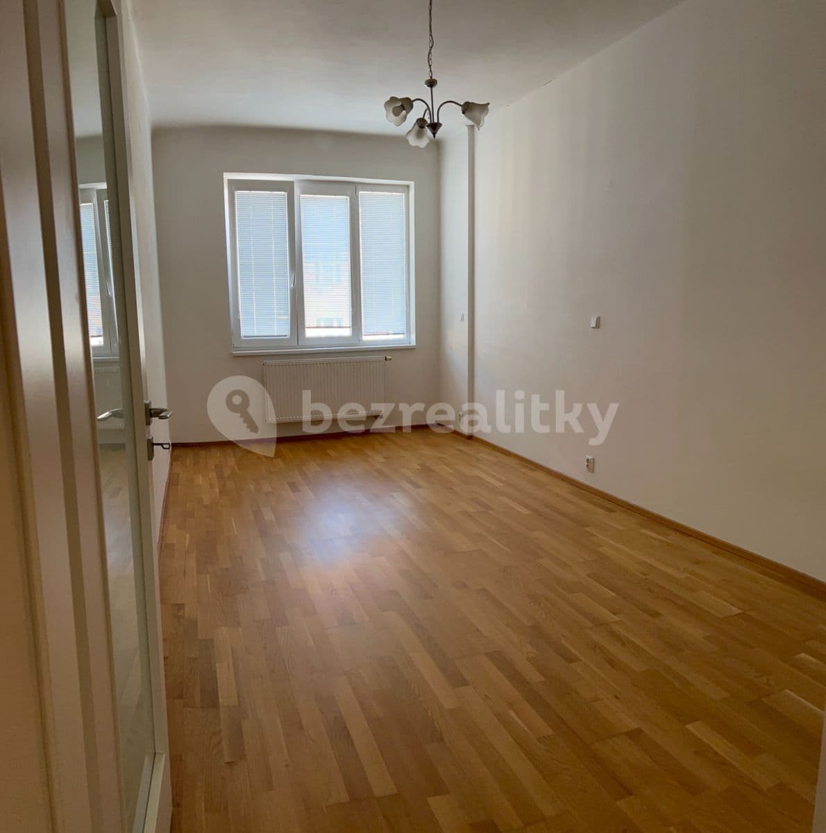 1 bedroom with open-plan kitchen flat to rent, 55 m², 28. pluku, Prague, Prague 1 bedroom with open-plan kitchen flat to rent, 55 m², 28. pluku, Prague, Prague