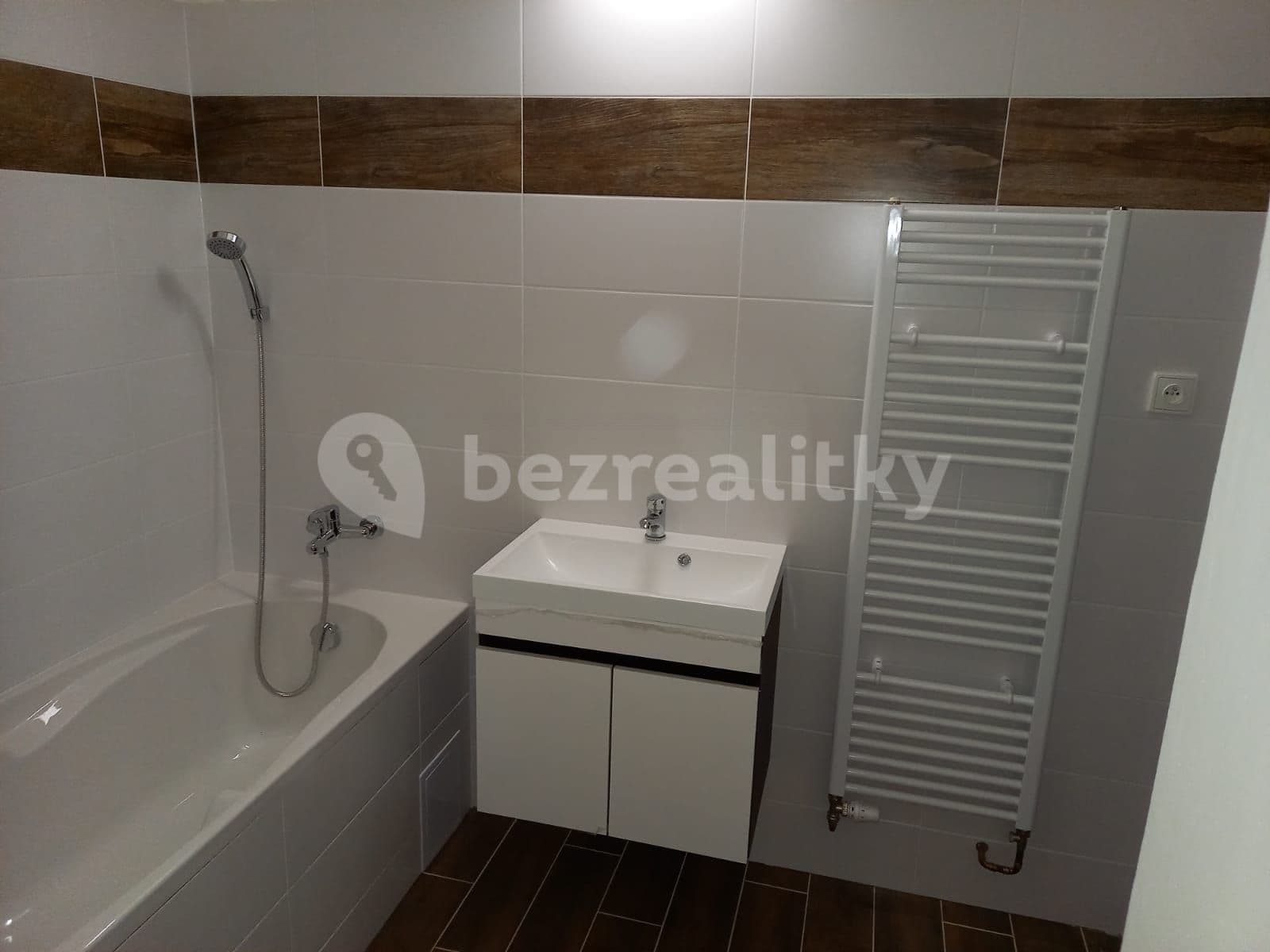 1 bedroom with open-plan kitchen flat to rent, 67 m², Merhautova, Brno, Jihomoravský Region 1 bedroom with open-plan kitchen flat to rent, 67 m², Merhautova, Brno, Jihomoravský Region