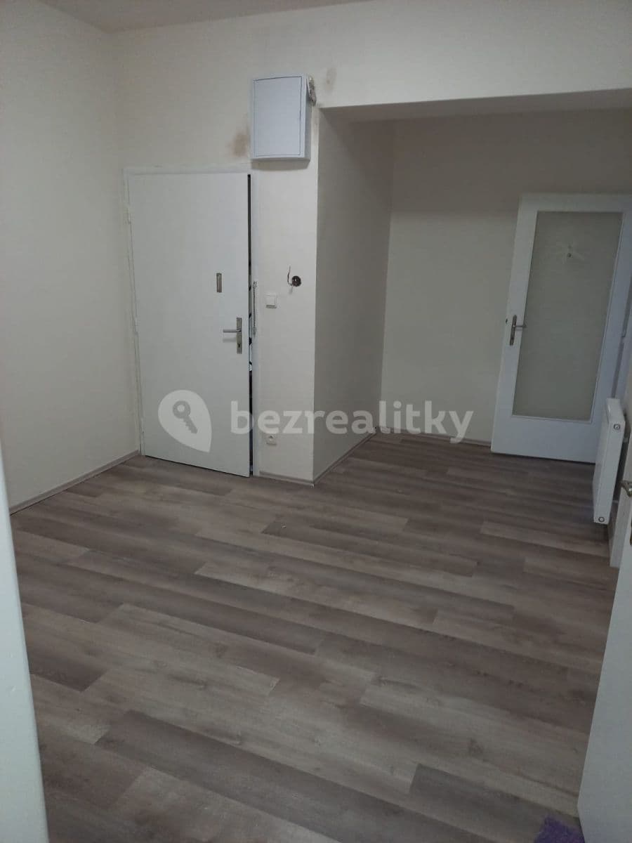 1 bedroom with open-plan kitchen flat to rent, 67 m², Merhautova, Brno, Jihomoravský Region 1 bedroom with open-plan kitchen flat to rent, 67 m², Merhautova, Brno, Jihomoravský Region