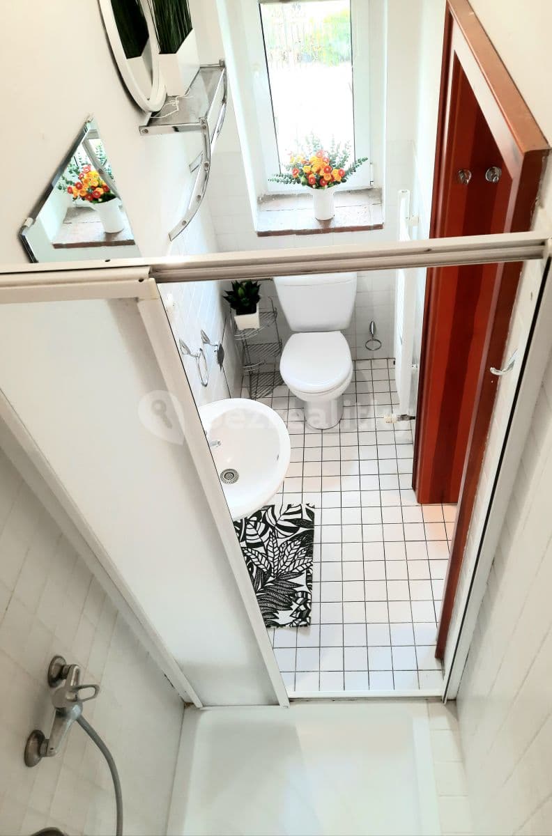 Studio flat to rent, 18 m², Vlkova, Prague, Prague Studio flat to rent, 18 m², Vlkova, Prague, Prague