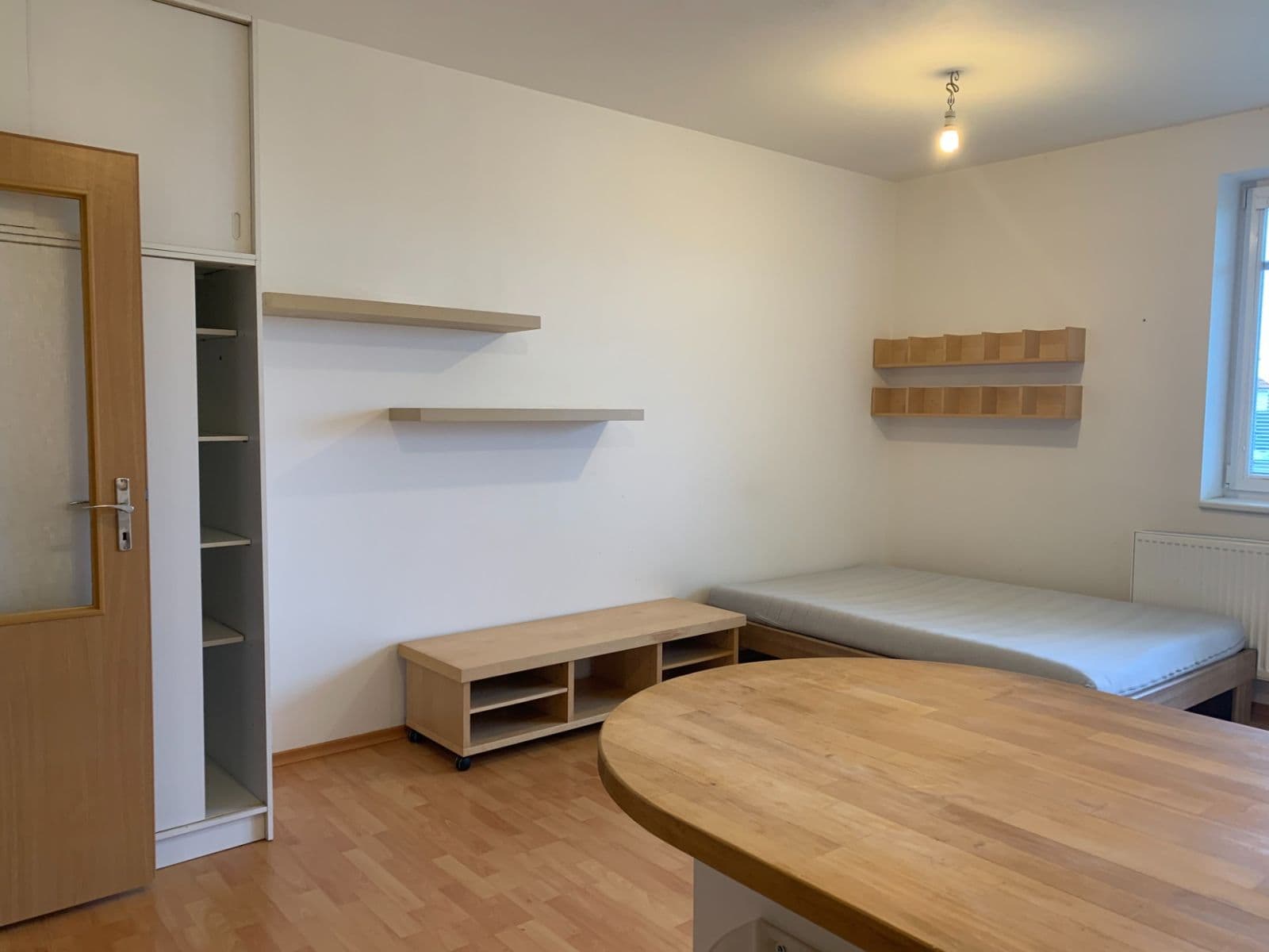 Small studio flat to rent, 35 m², Chelčického, Roztoky, Středočeský Region Small studio flat to rent, 35 m², Chelčického, Roztoky, Středočeský Region