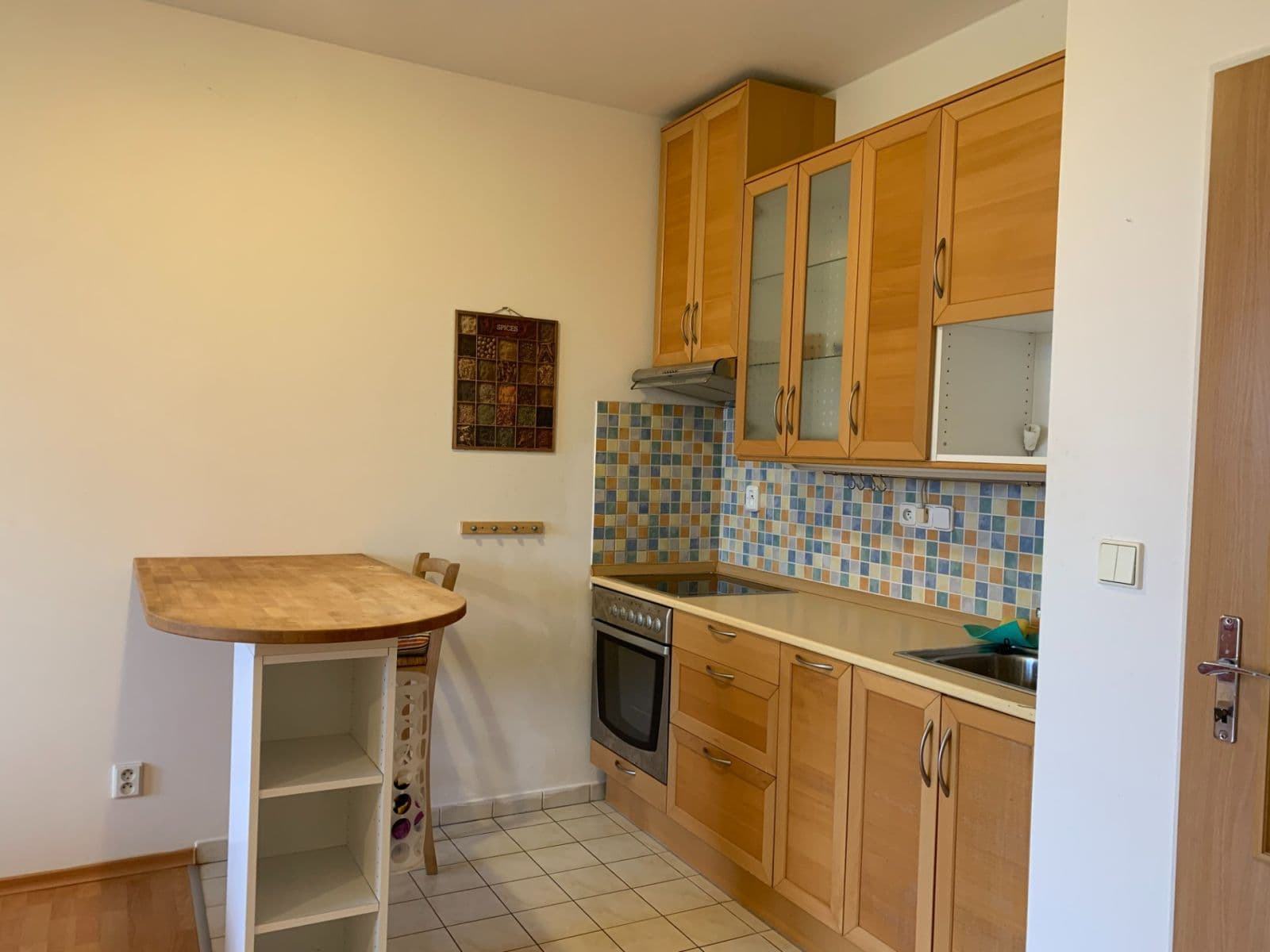 Small studio flat to rent, 35 m², Chelčického, Roztoky, Středočeský Region Small studio flat to rent, 35 m², Chelčického, Roztoky, Středočeský Region
