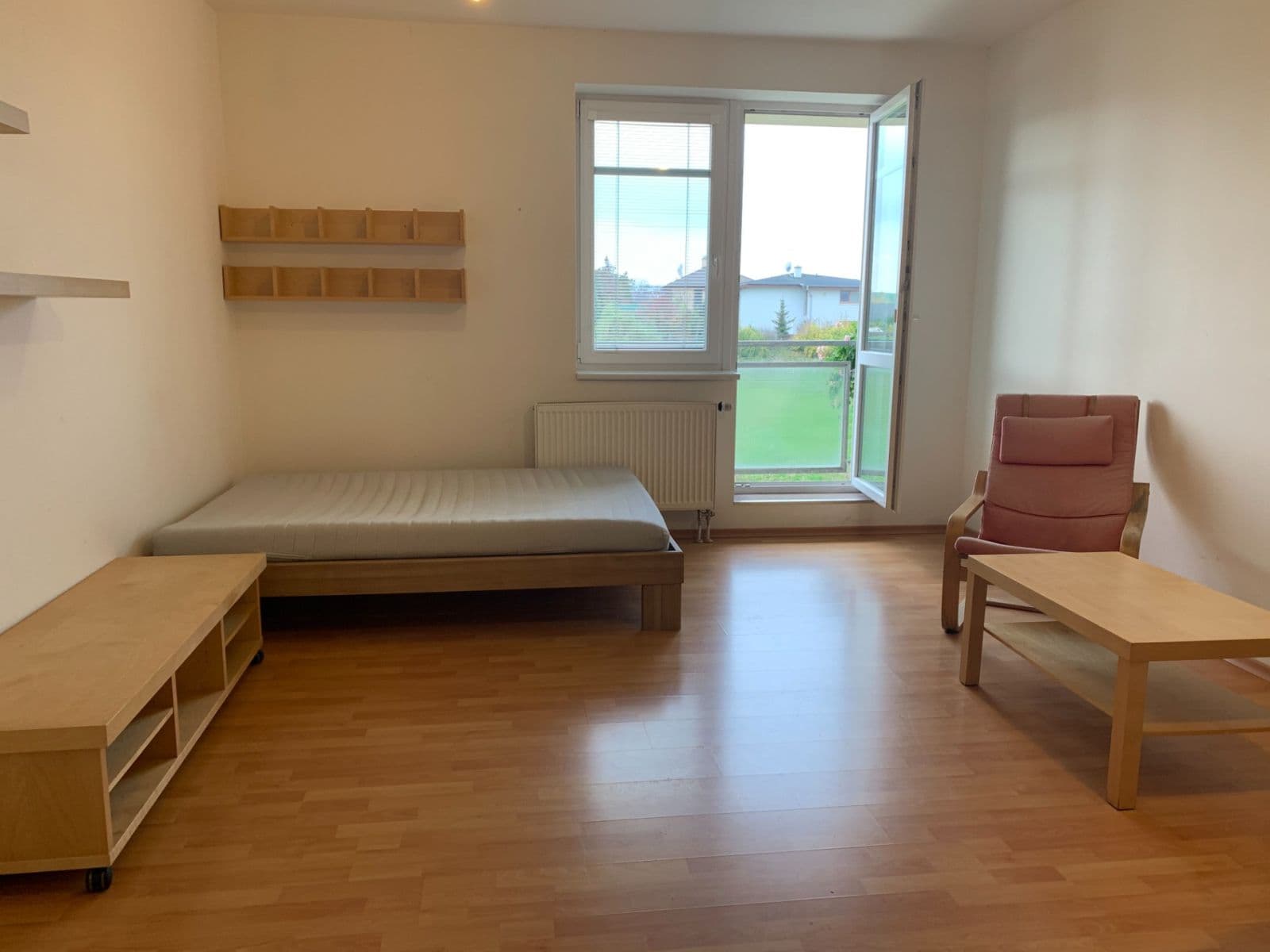 Small studio flat to rent, 35 m², Chelčického, Roztoky, Středočeský Region Small studio flat to rent, 35 m², Chelčického, Roztoky, Středočeský Region
