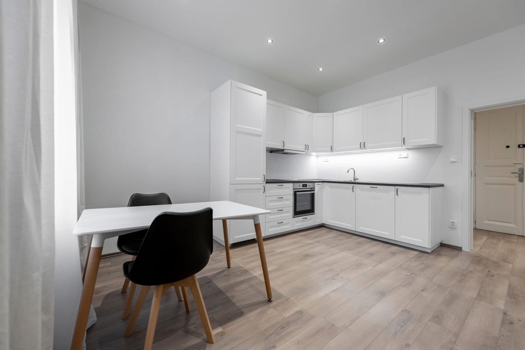 1 bedroom with open-plan kitchen flat to rent, 54 m², Budečská, Prague, Prague 1 bedroom with open-plan kitchen flat to rent, 54 m², Budečská, Prague, Prague