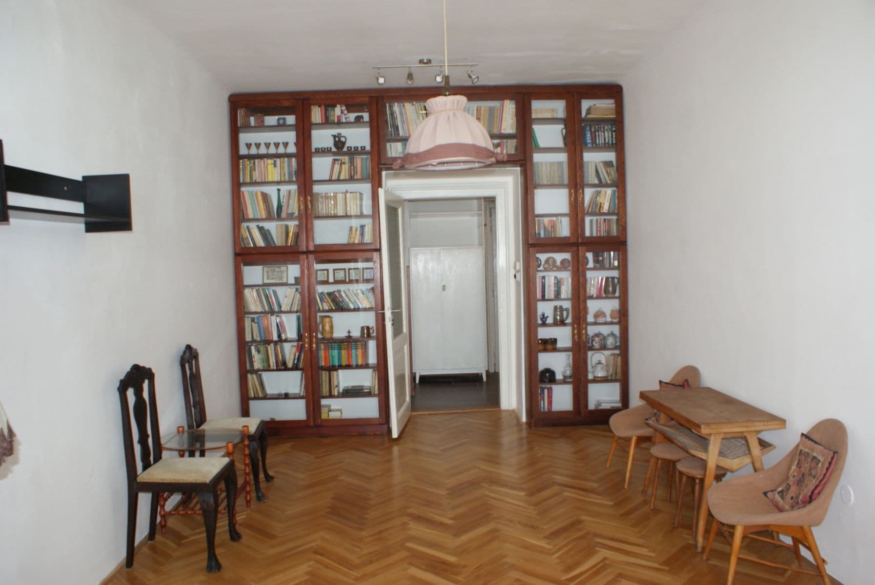 2 bedroom flat to rent, 77 m², Pod Kotlaskou, Prague, Prague 2 bedroom flat to rent, 77 m², Pod Kotlaskou, Prague, Prague