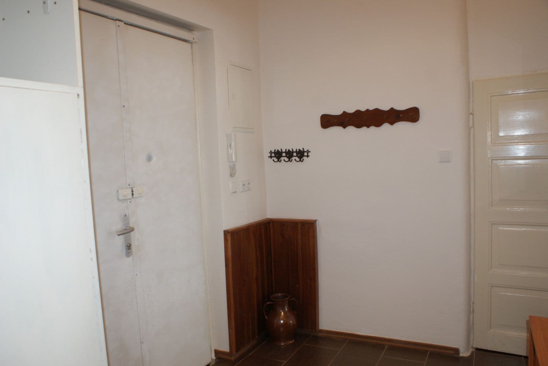 2 bedroom flat to rent, 77 m², Pod Kotlaskou, Prague, Prague 2 bedroom flat to rent, 77 m², Pod Kotlaskou, Prague, Prague